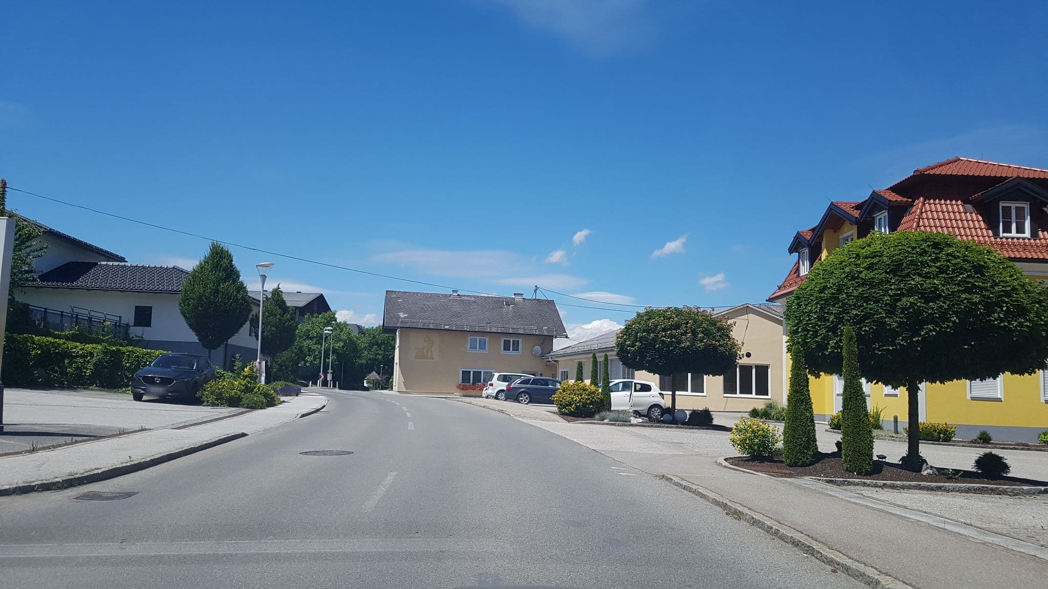 Street view near Jägerwirt, Strasswalchen — © schermy_at (CC BY-SA · Mapillary)