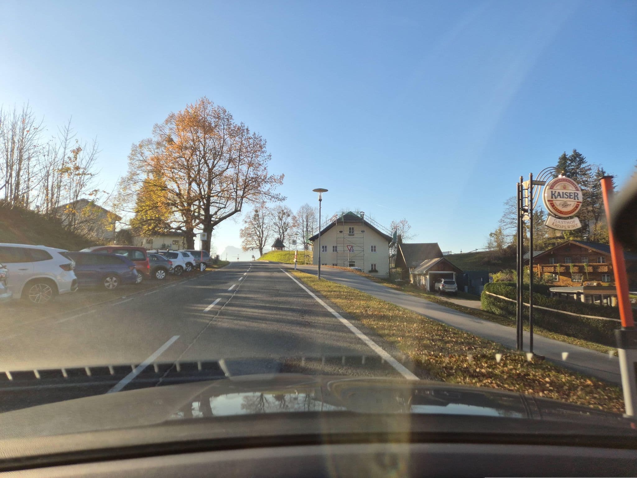 Street view near Gasthaus Krisplwirt, Adnet — © schermy_at (CC BY-SA · Mapillary)