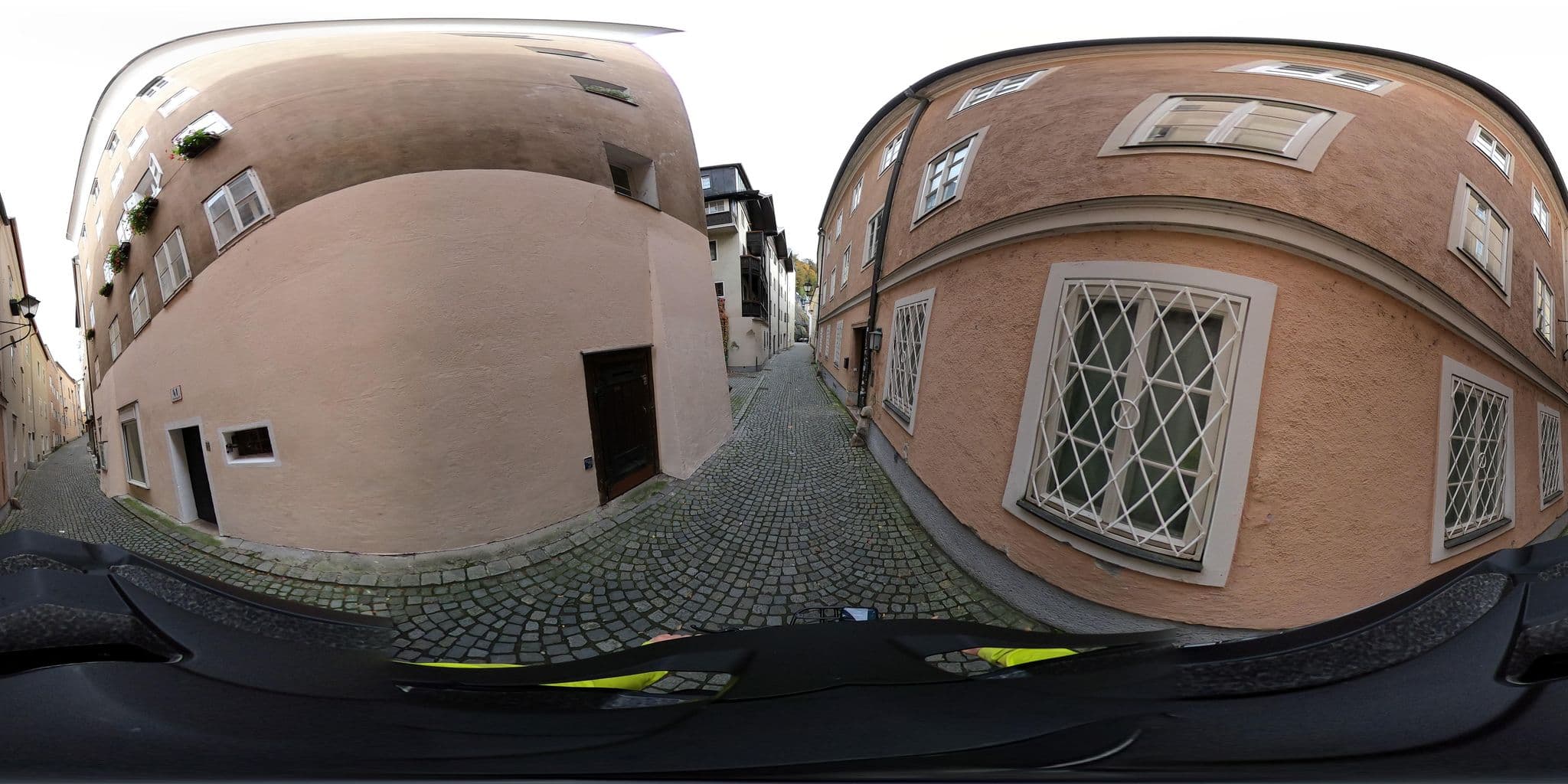Street view near Easy Appartement, Salzburg — © OidaHeast (CC BY-SA · Mapillary)