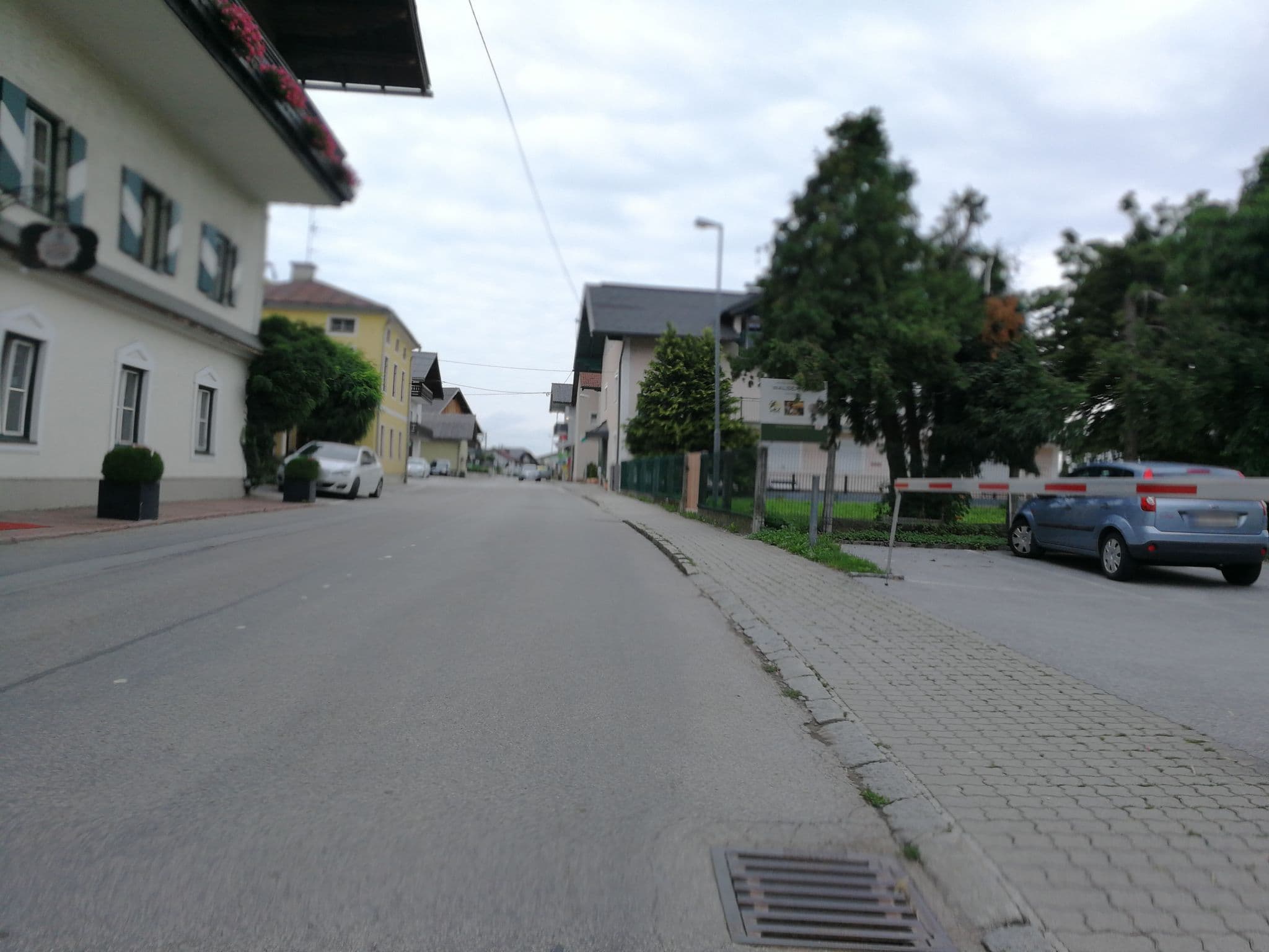 Street view near Margarethe Rosalinde Santner, Wals — © consens_verkehrsplanung (CC BY-SA · Mapillary)