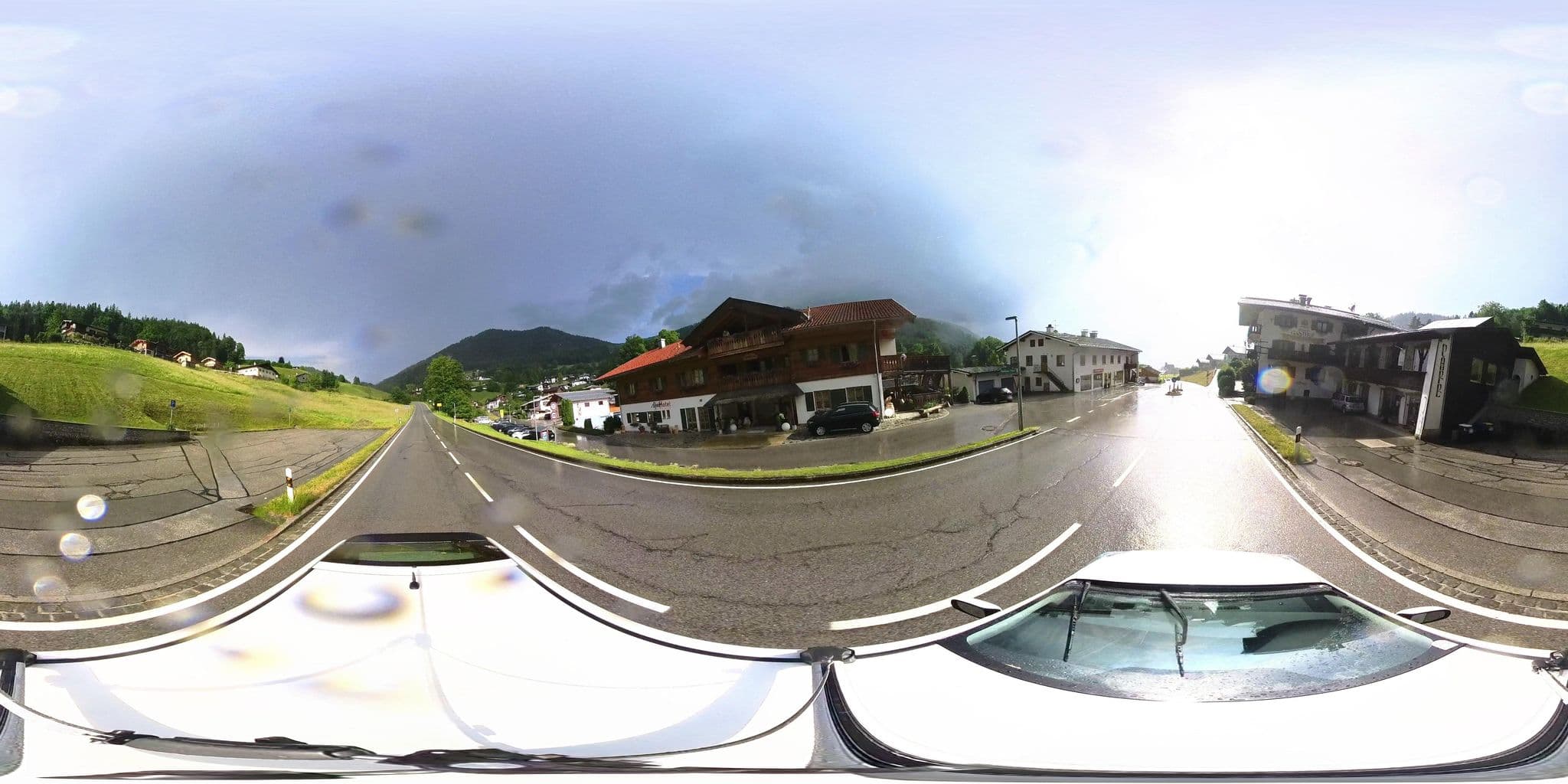 Street view near Alpinhotel Berchtesgaden, Hallein — © osmplus_org (CC BY-SA · Mapillary)