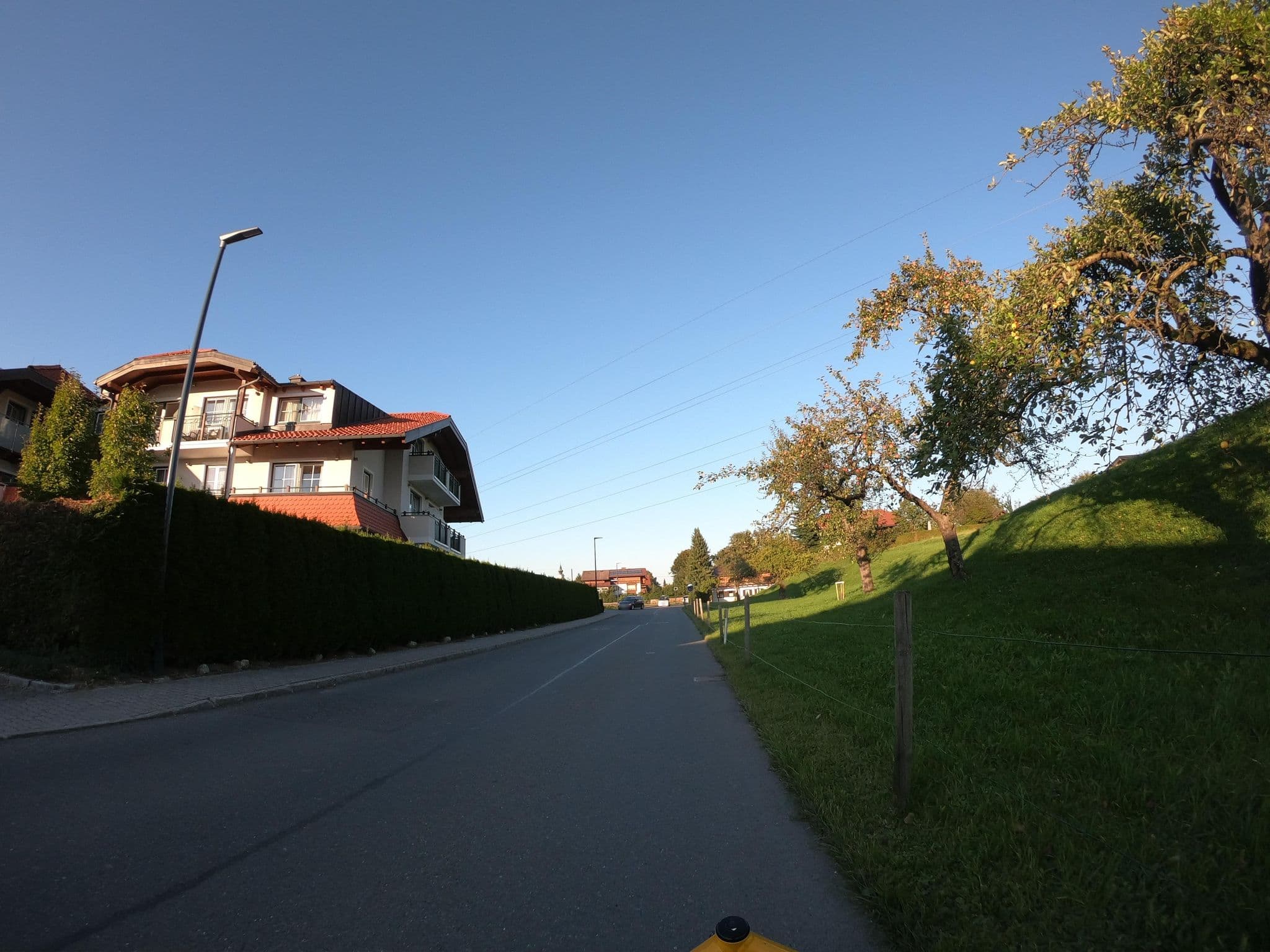 Street view near Hotel Gabi, Wals — © flansch (CC BY-SA · Mapillary)