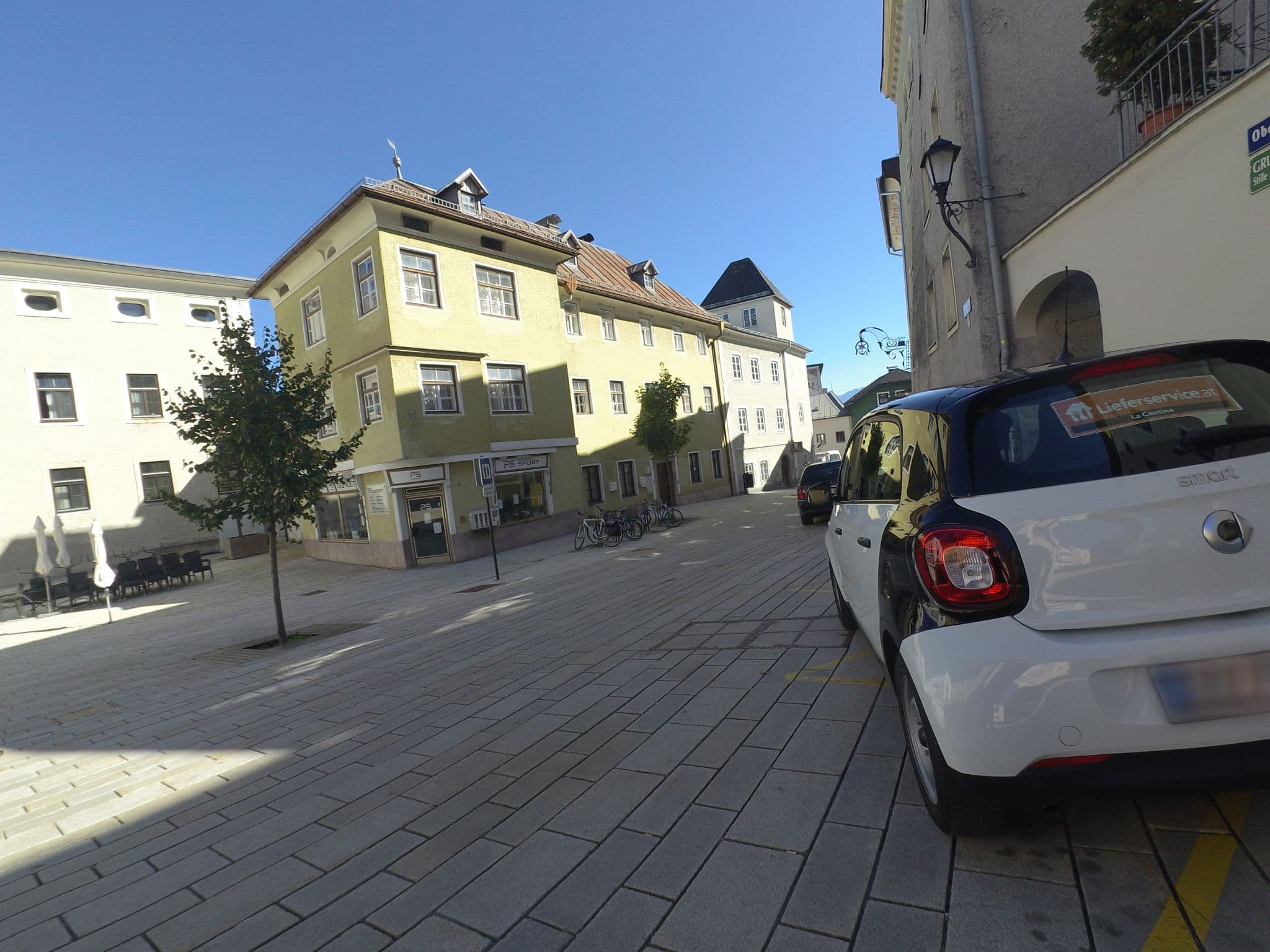 Street view near Gasthof Unterholzerbräu, Hallein — © schermy_at (CC BY-SA · Mapillary)
