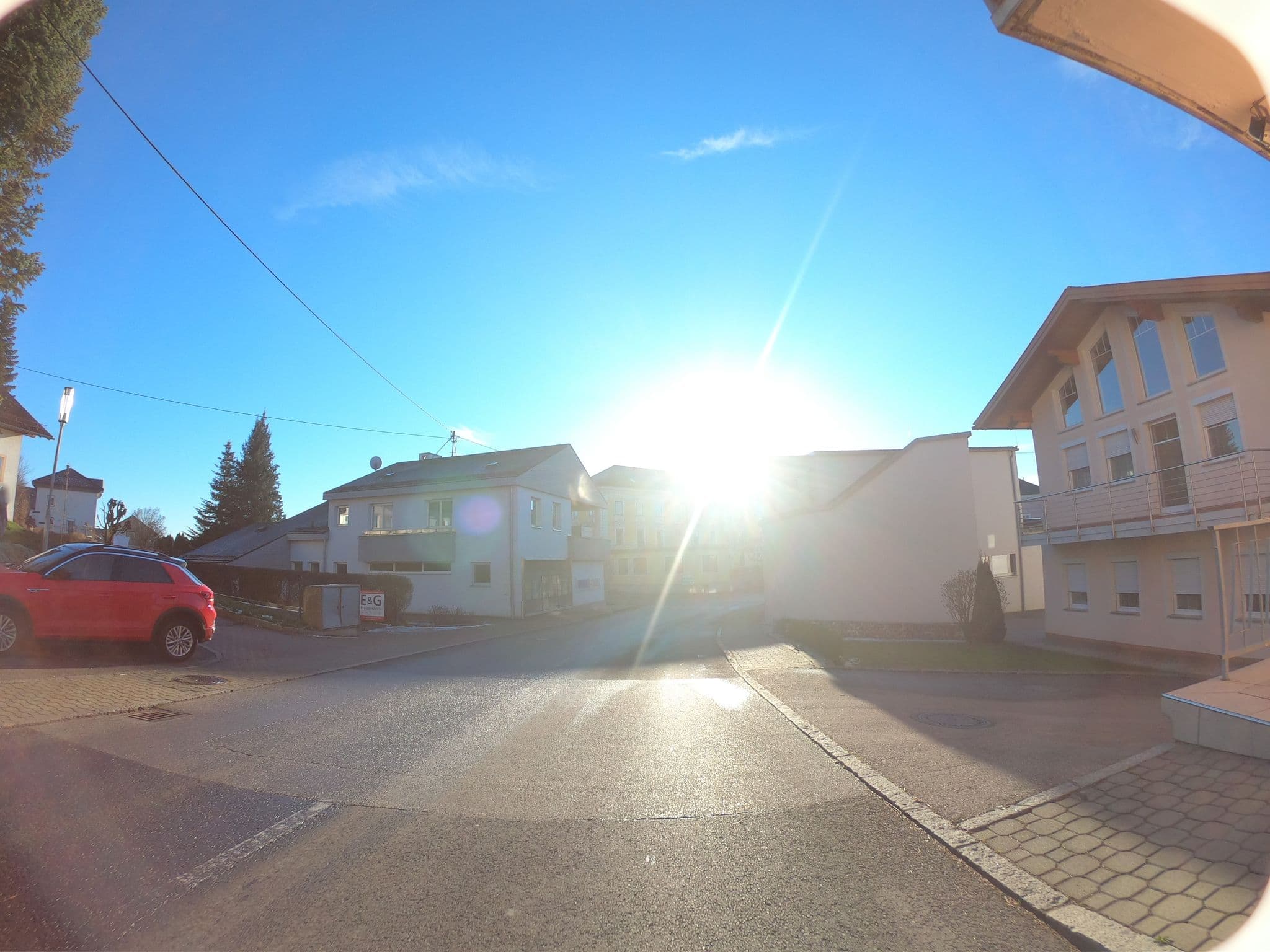 Street view near Elfriede Romstätter, Ostermiething — © flansch (CC BY-SA · Mapillary)