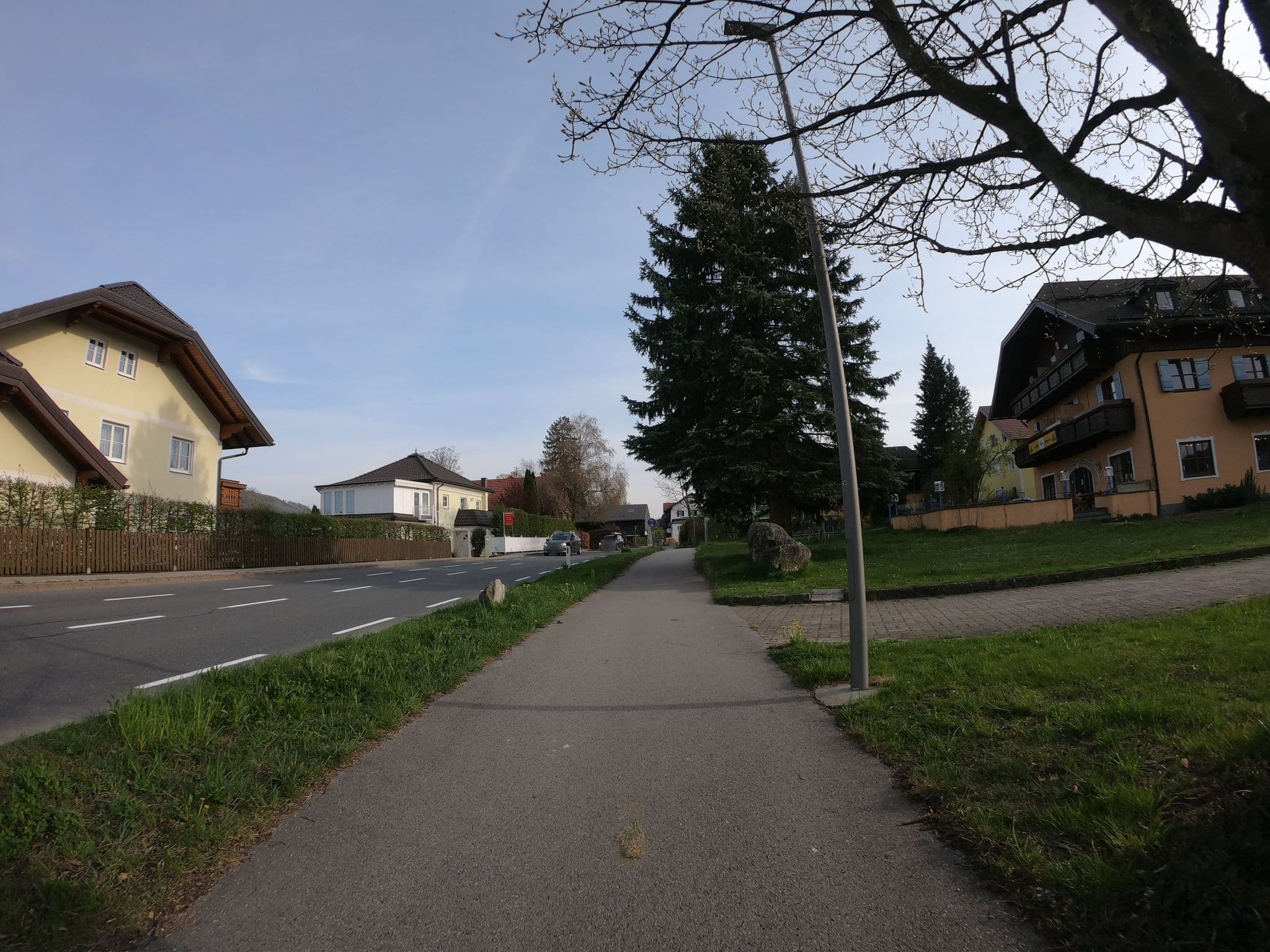 Street view near Entenwirt Seeham, Seeham — © flansch (CC BY-SA · Mapillary)