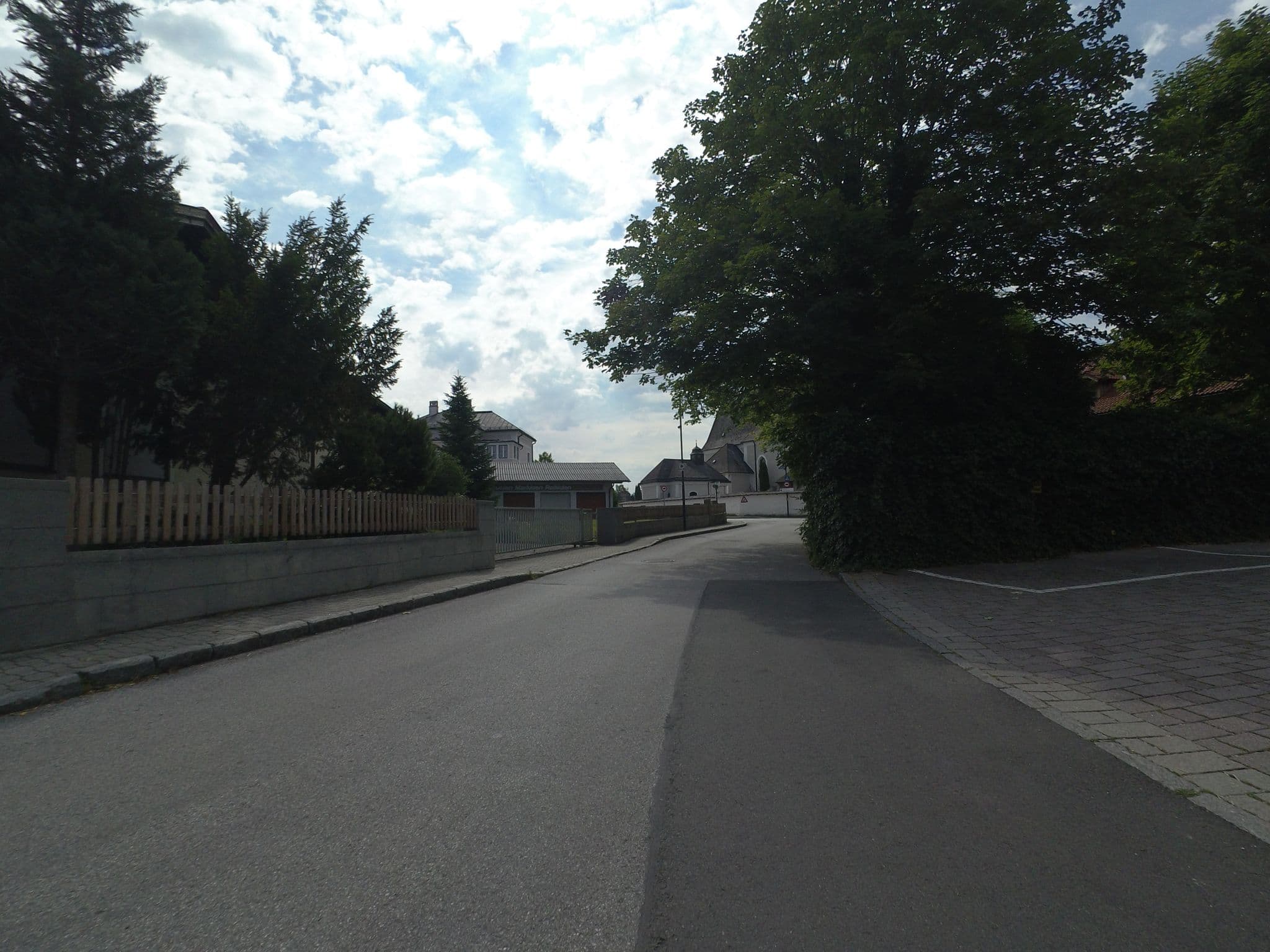 Street view near Wolf Hotels, Siezenheim — © schermy_at (CC BY-SA · Mapillary)