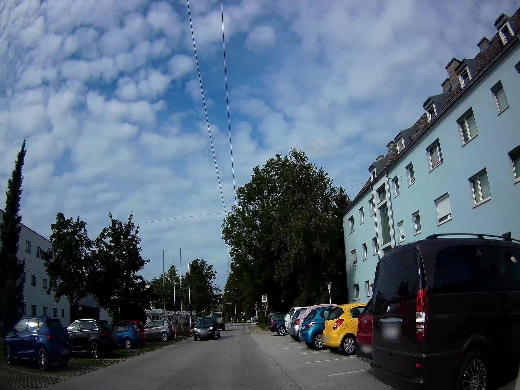 Street view near Salzburger Jugendherbergswerk Jugendherberge Walserfeld, Walserfeld — © fuchserl (CC BY-SA · Mapillary)