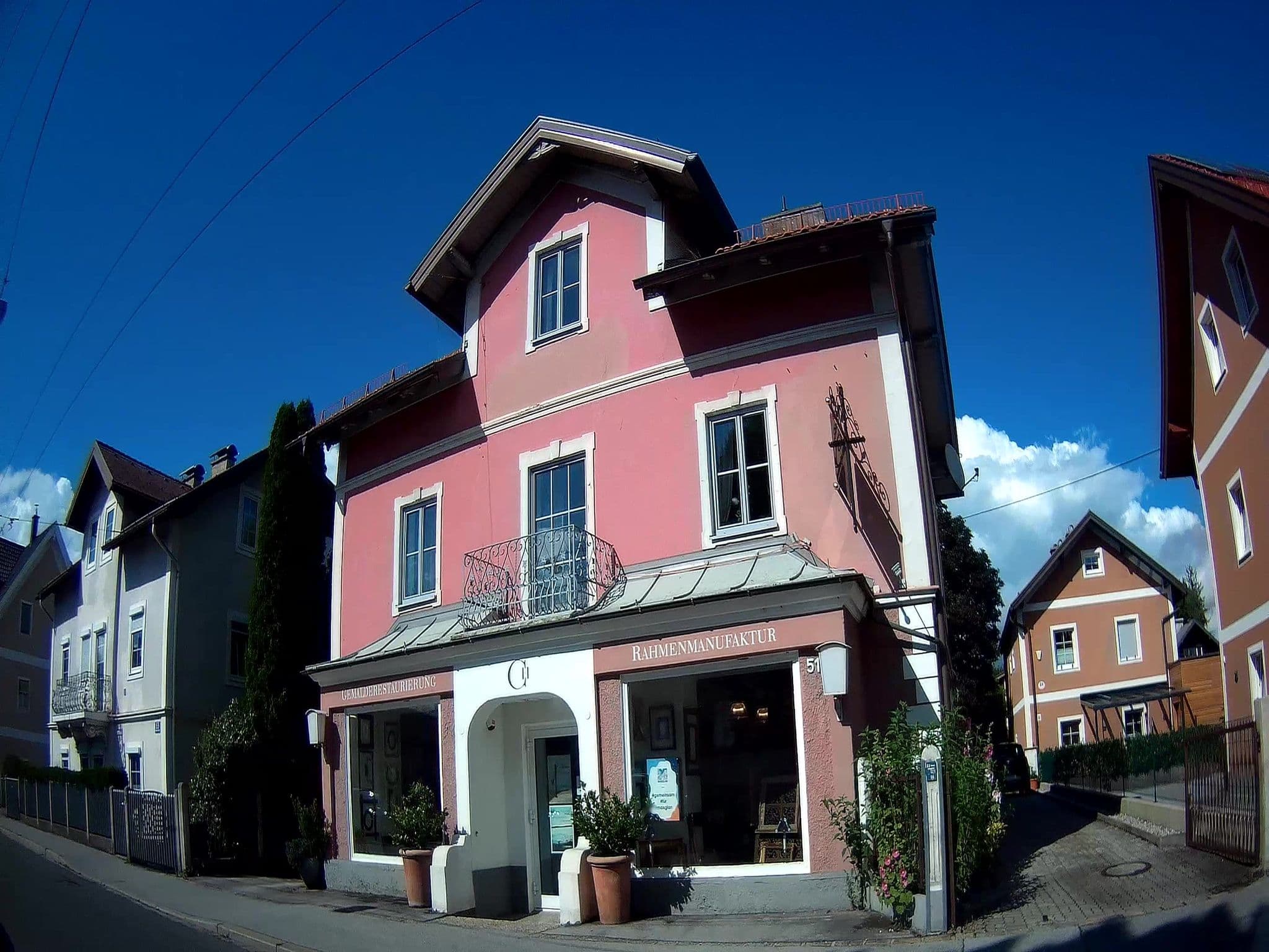 Street view near Gasthof Bürgerwirt, Salzburg — © fuchserl (CC BY-SA · Mapillary)