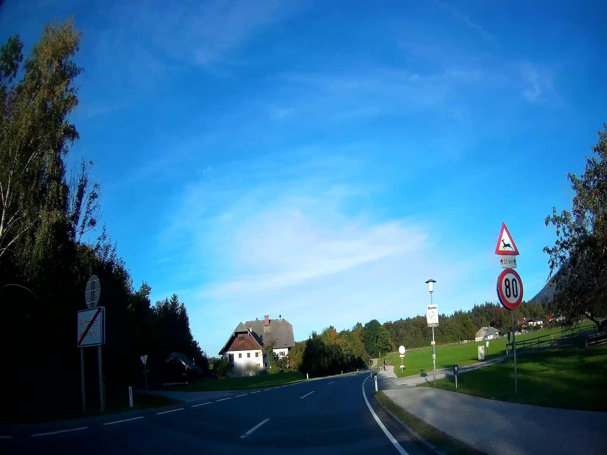 Street view near Gasthof Steinerwirt - Regina Harl e. U., Grossgmain — © fuchserl (CC BY-SA · Mapillary)