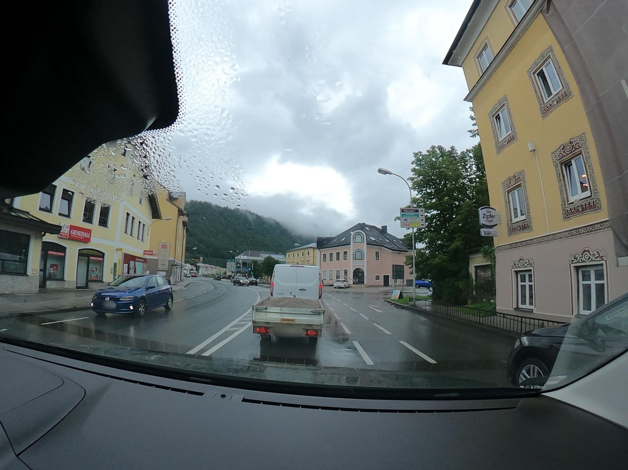 Street view near Stadthotel Hafnerwirt Susanne Penzinger E.U., Hallein — © vst (CC BY-SA · Mapillary)