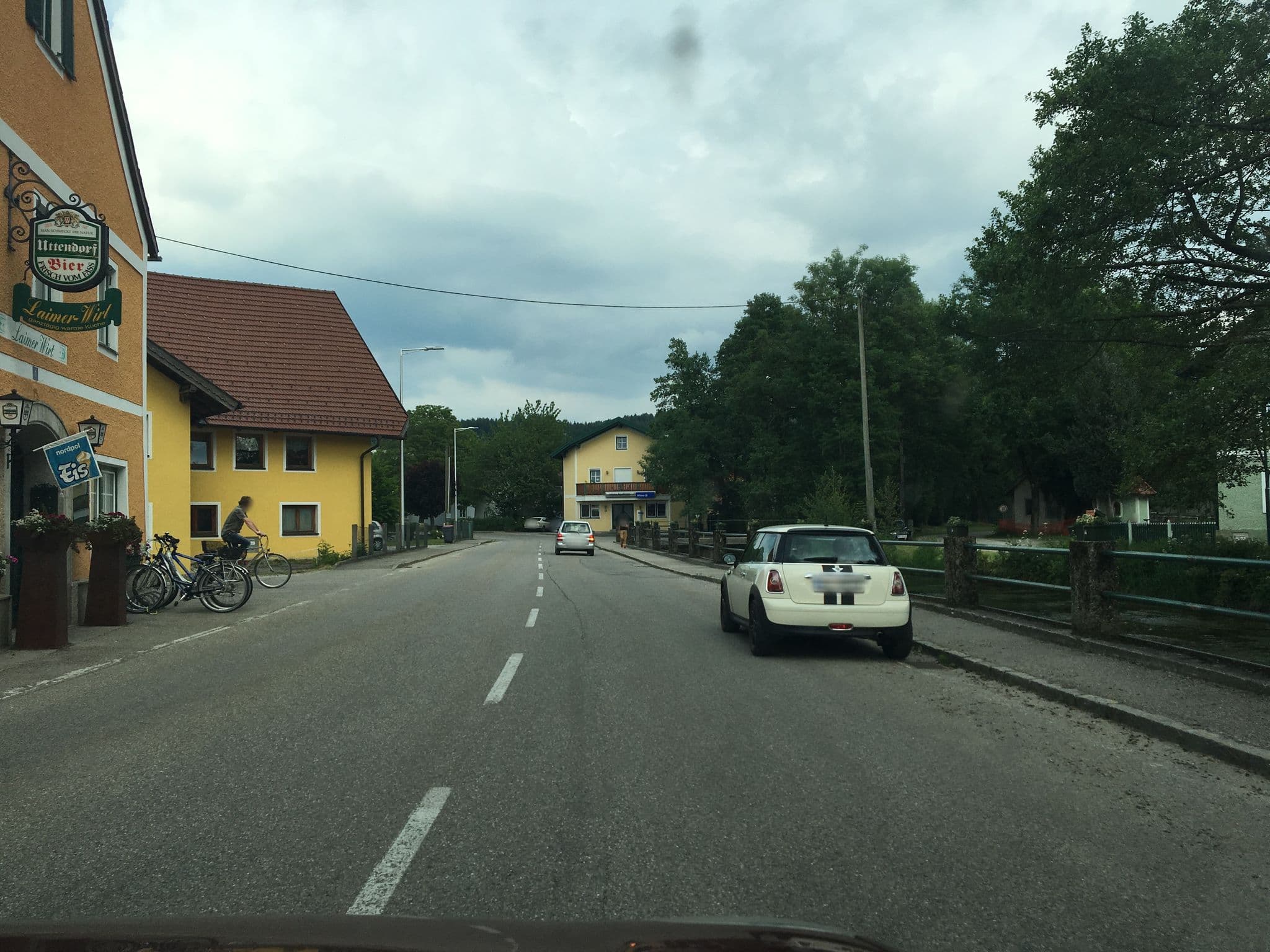 Street view near Gasthaus Laimer, Schalchen — © schobi (CC BY-SA · Mapillary)