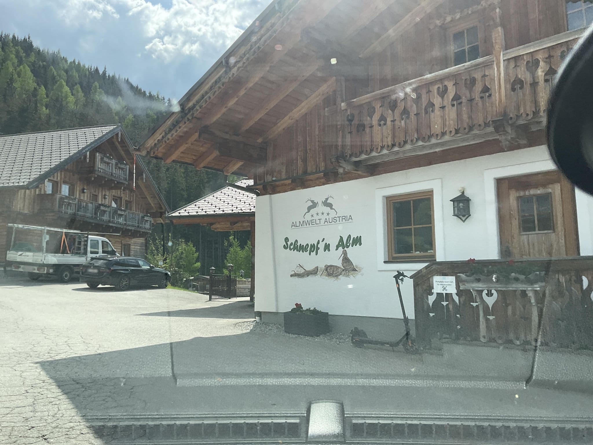 Street view near Almwelt, Ramsau am Dachstein — © schladming1 (CC BY-SA · Mapillary)