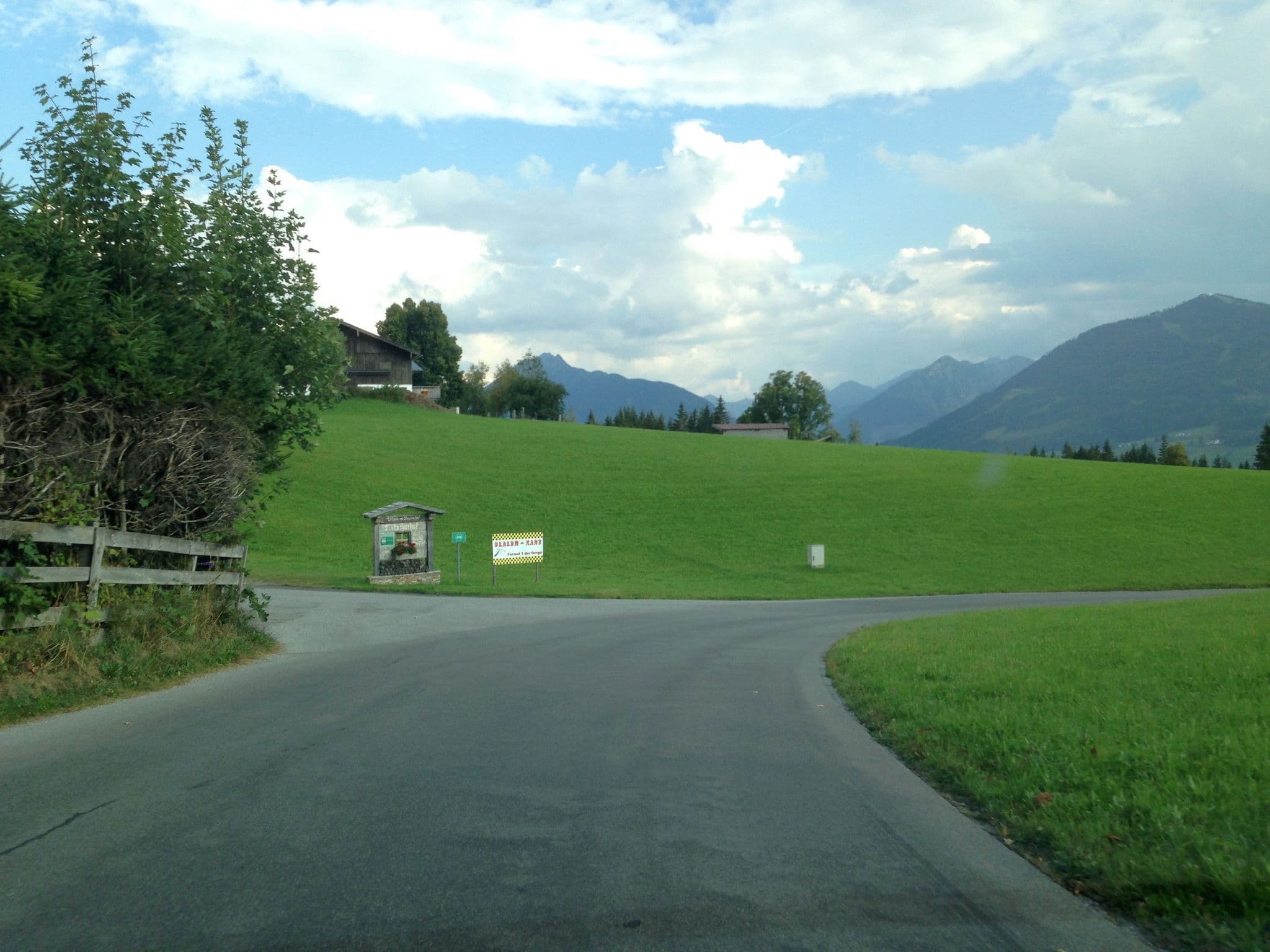Street view near Gästehaus Hermann, Ramsau am Dachstein — © istefanos (CC BY-SA · Mapillary)