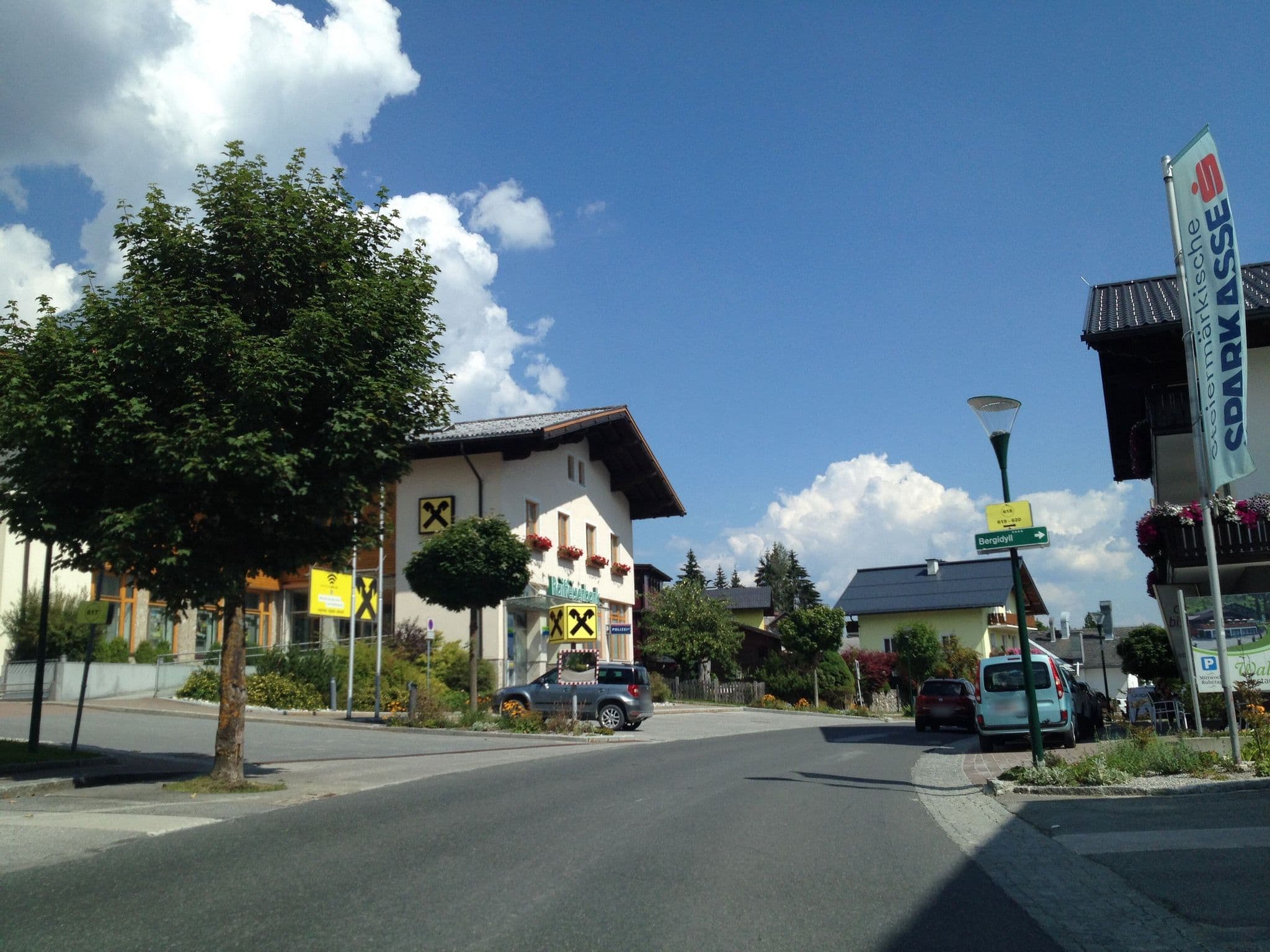 Street view near Hotel Ramsauhof Fam Simonlehner, Ramsau am Dachstein — © istefanos (CC BY-SA · Mapillary)