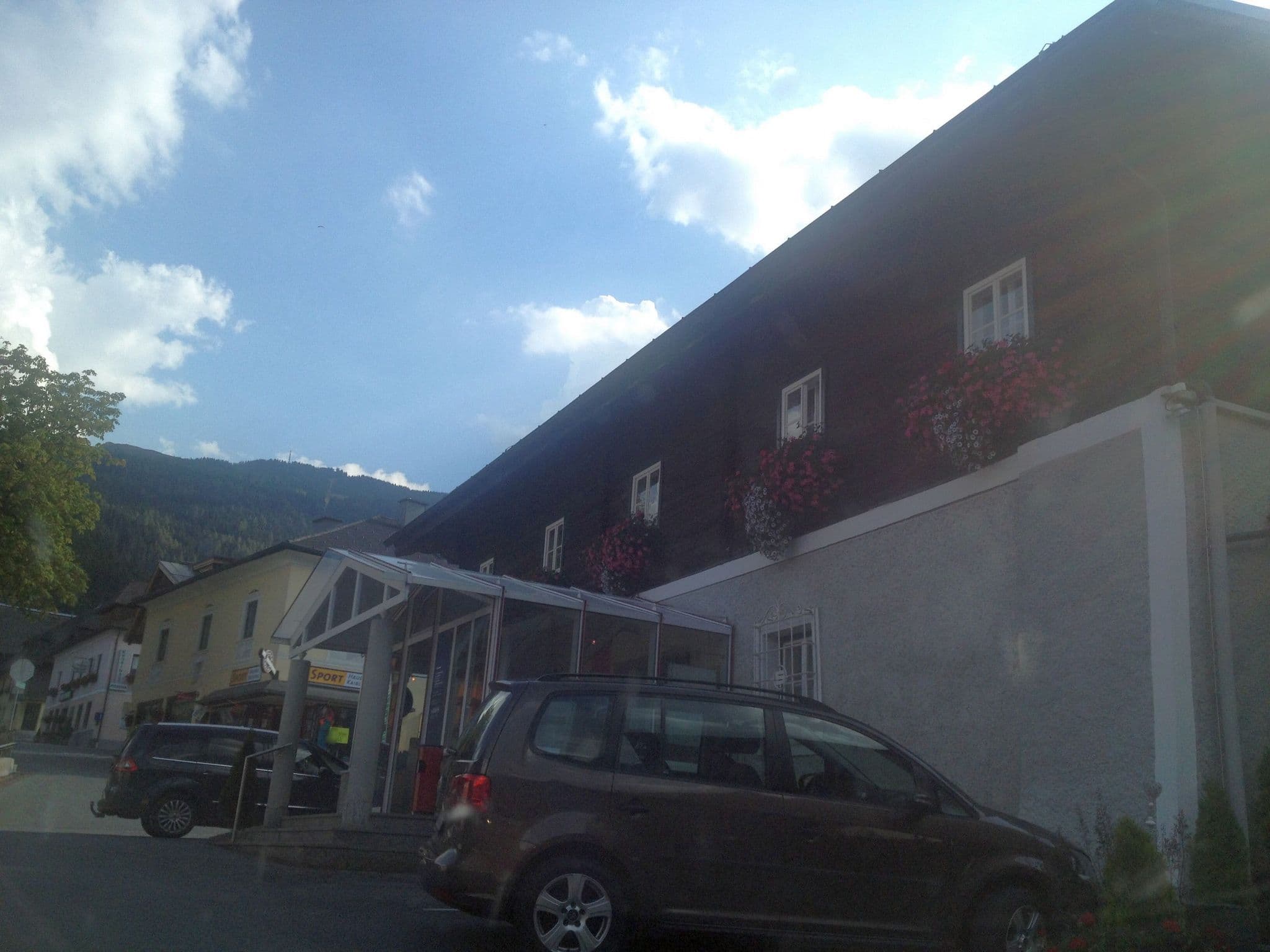 Street view near Ferienanlage Haus, Haus im Ennstal — © istefanos (CC BY-SA · Mapillary)