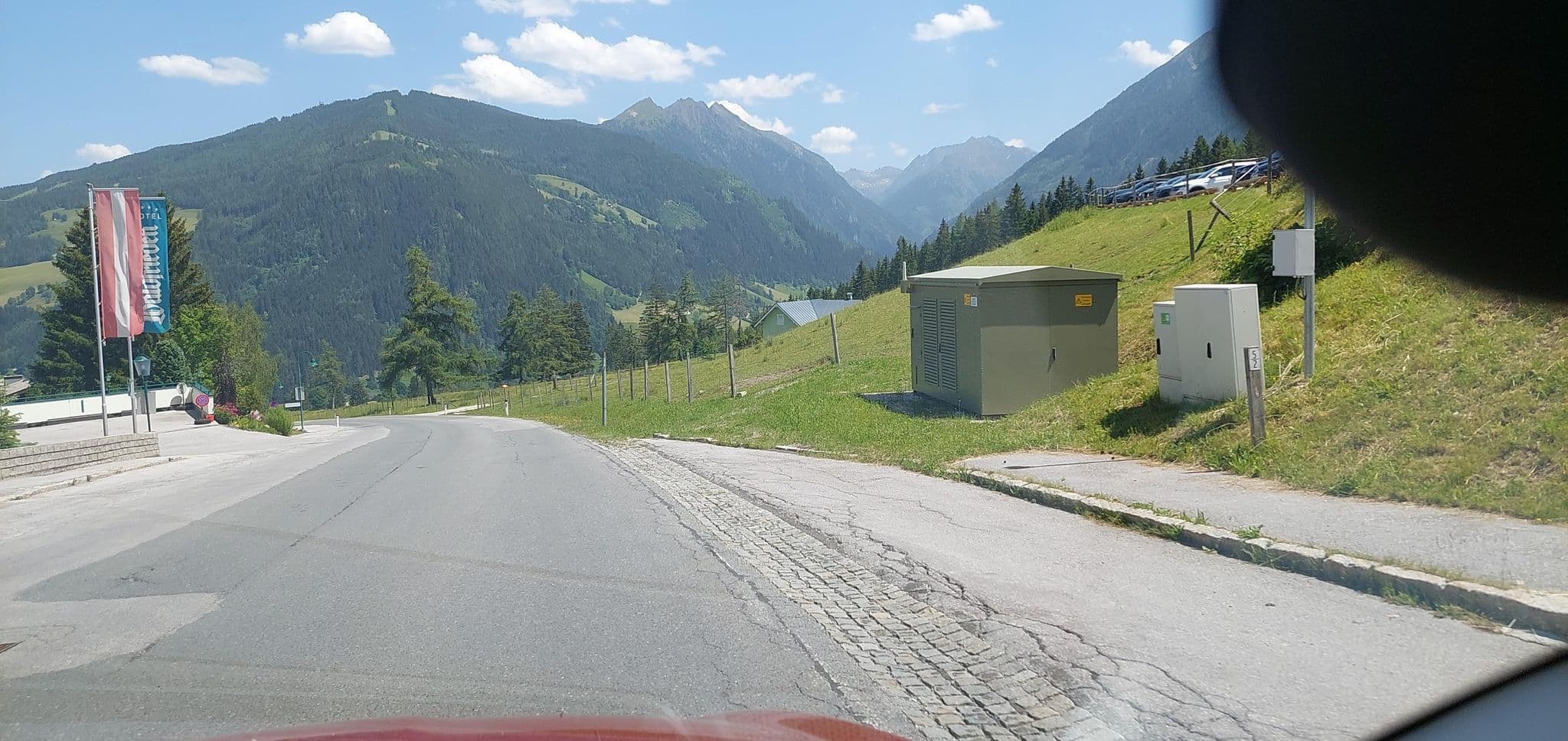 Street view near Heinz Hutegger, Schladming — © gzin (CC BY-SA · Mapillary)