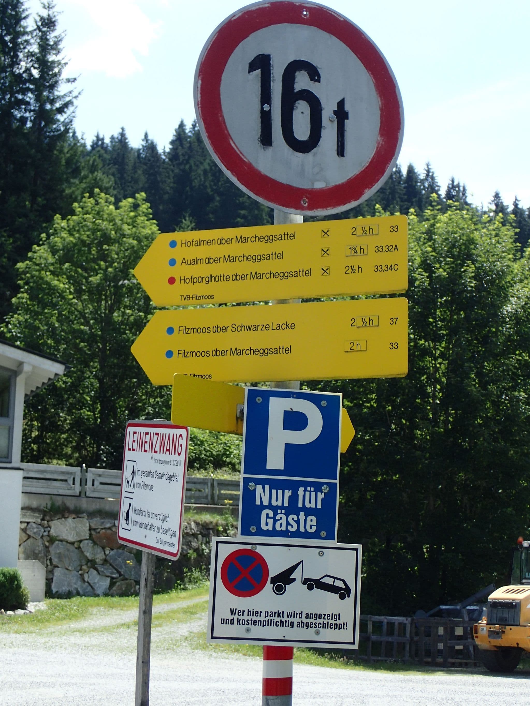 Street view near Ferienwohnungen Vierthaler, Radstadt — © schermy_at (CC BY-SA · Mapillary)