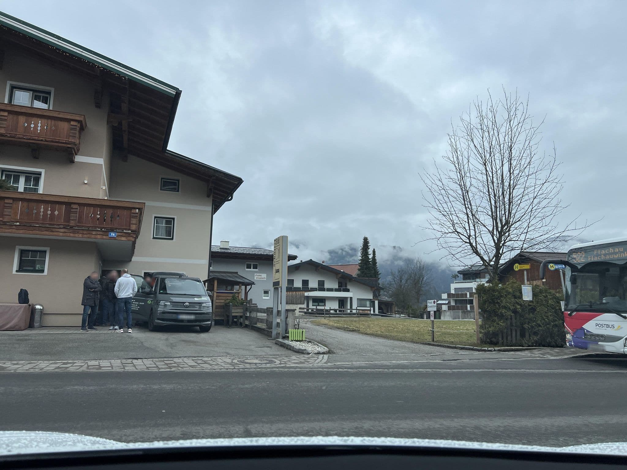 Street view near Jugendgästehaus Auhof, Altenmarkt im Pongau — © ottor (CC BY-SA · Mapillary)