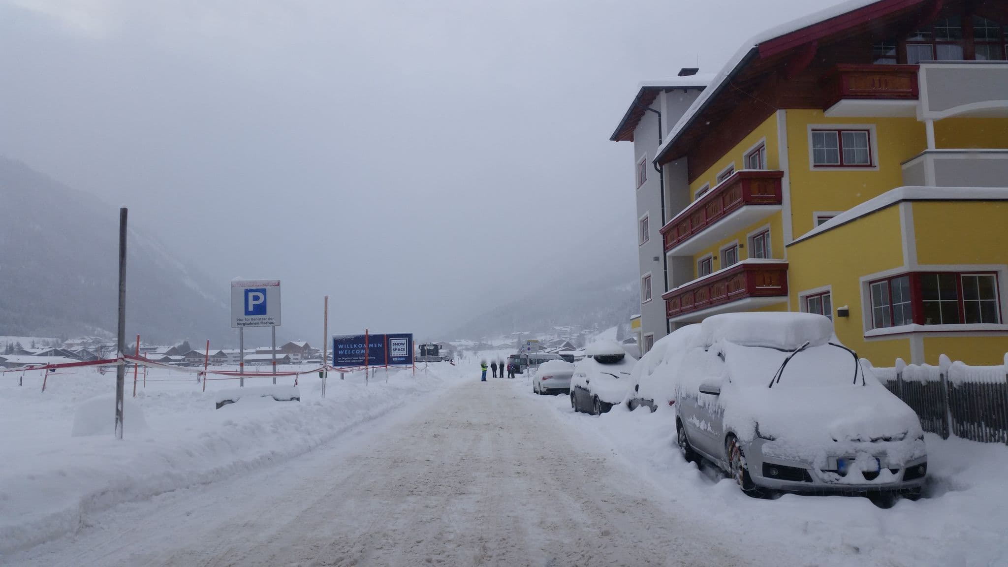 Street view near Hotel garni Bergdiamant, Altenmarkt im Pongau — © it_s_so_funny (CC BY-SA · Mapillary)