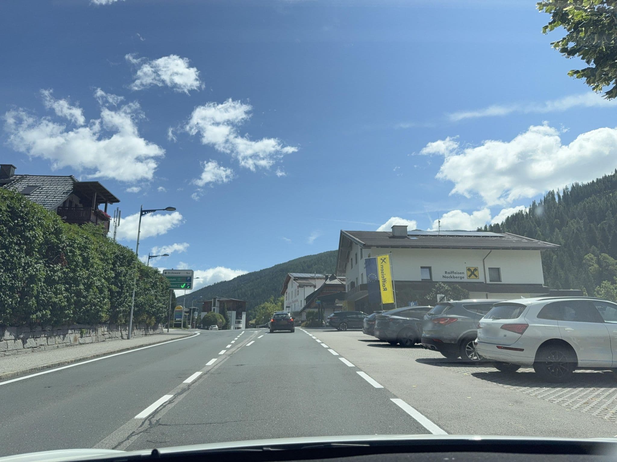Street view near Erlacherhaus, Radenthein — © ottor (CC BY-SA · Mapillary)