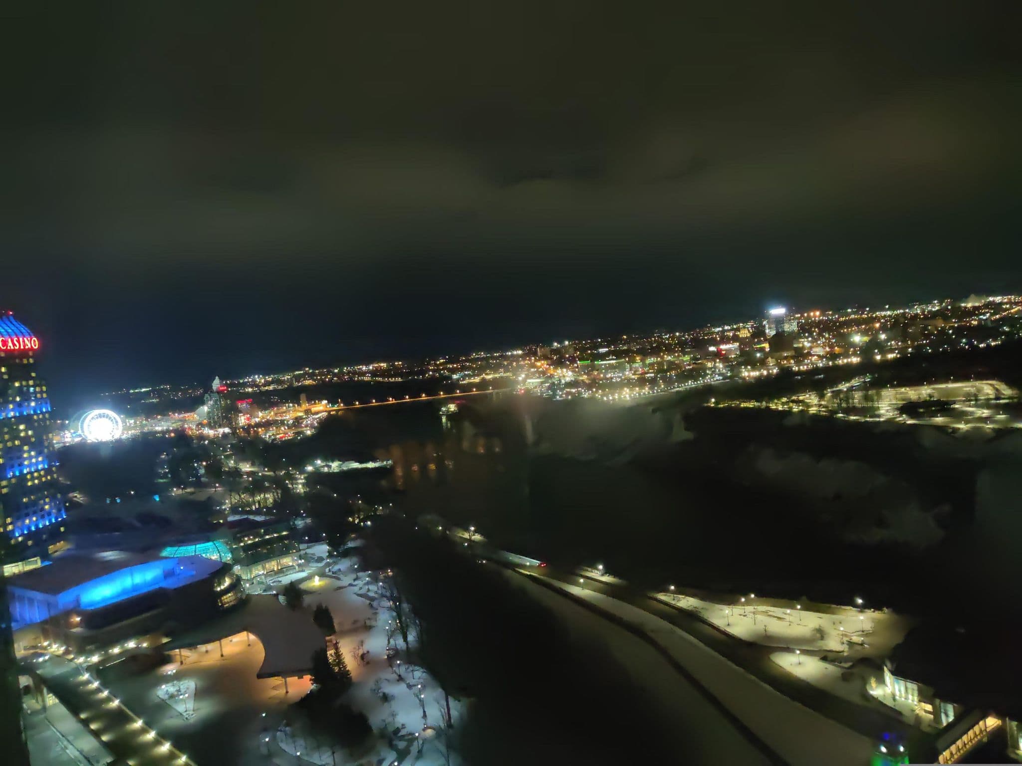 Street view near The Tower Hotel, Niagara Falls — © linuxnow (CC BY-SA · Mapillary)