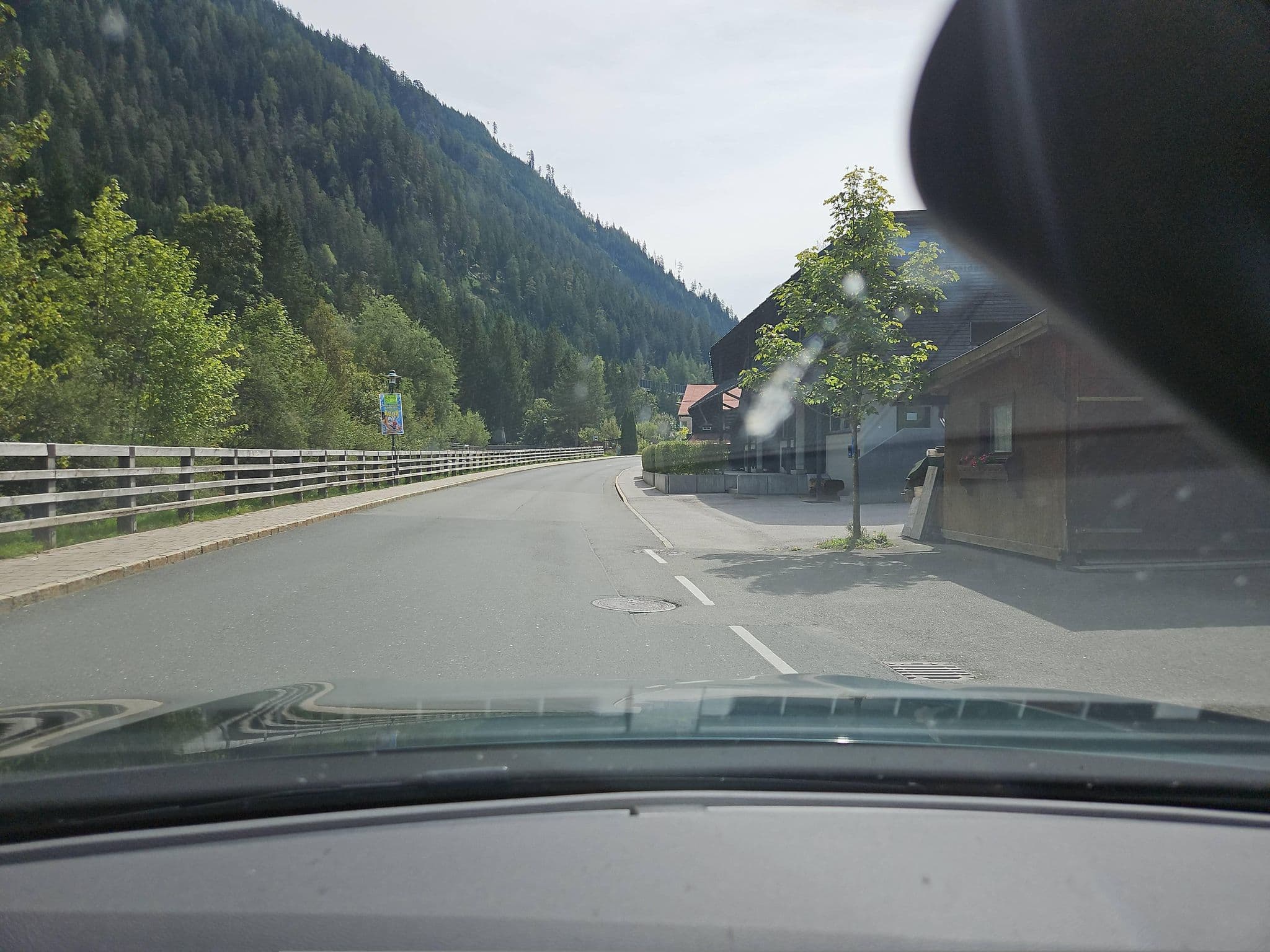 Street view near Haus Eigner, Altenmarkt im Pongau — © toho (CC BY-SA · Mapillary)