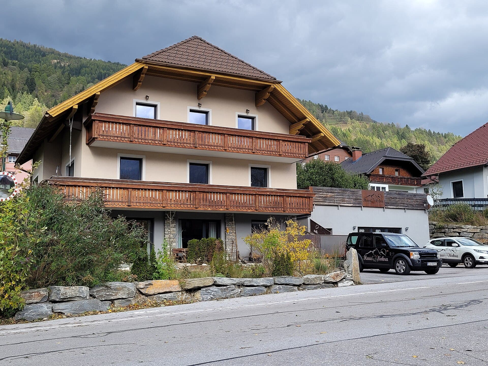 Haus Nohra (via Wikimedia Commons, CC0)