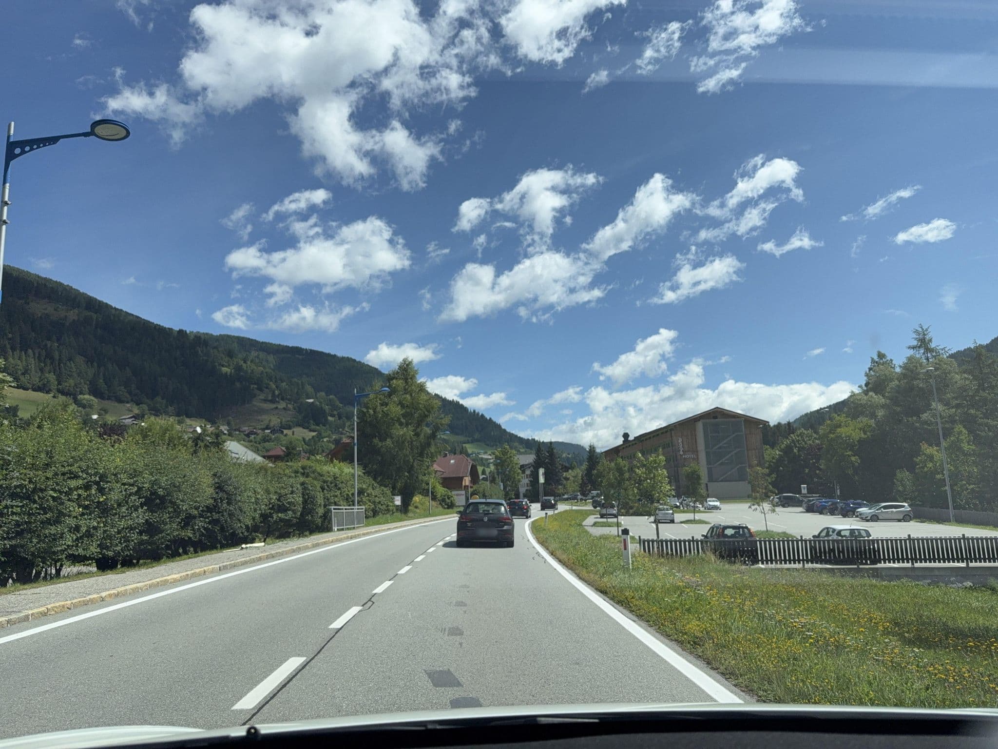Street view near Erika Grasser, Radenthein — © ottor (CC BY-SA · Mapillary)
