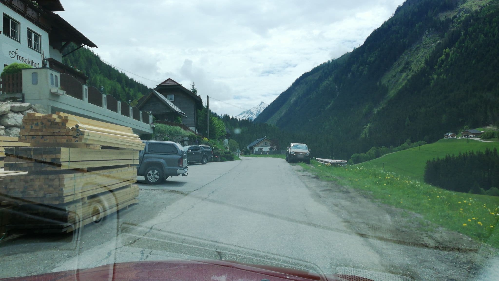 Street view near Fresold Privatzimmer, Schladming — © gzin (CC BY-SA · Mapillary)