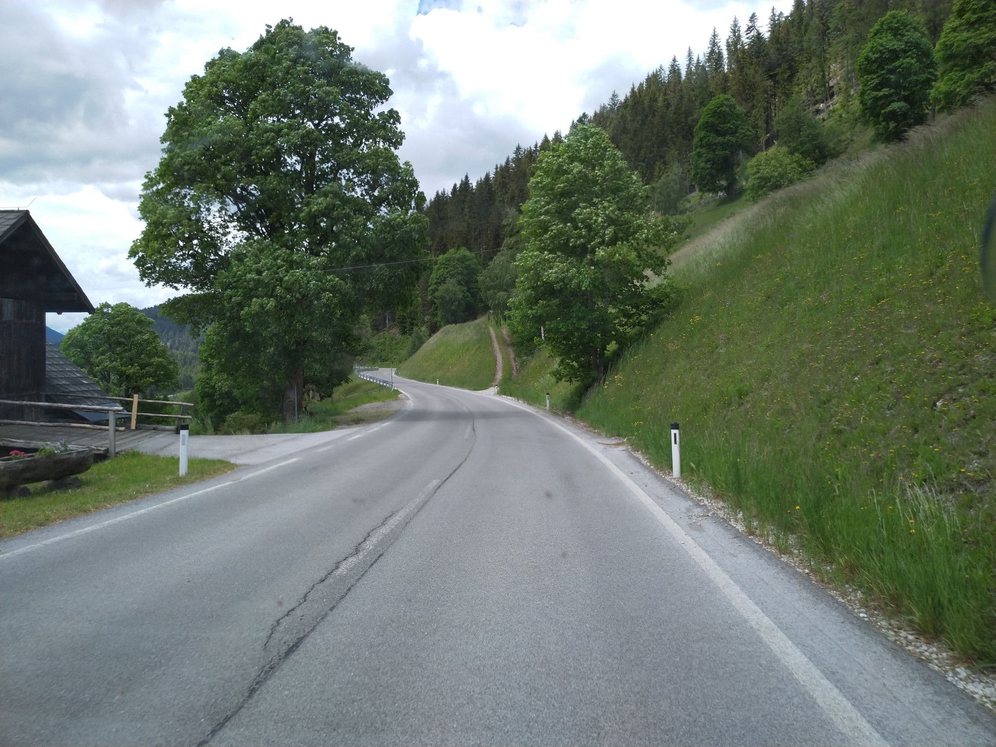 Street view near Grundlehnerhof, Ramsau am Dachstein — © mappatman (CC BY-SA · Mapillary)