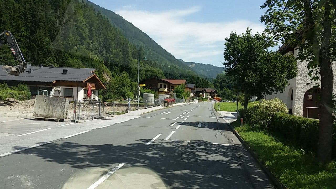 Street view near Johann Lienbacher, Bischofshofen — © rab (CC BY-SA · Mapillary)