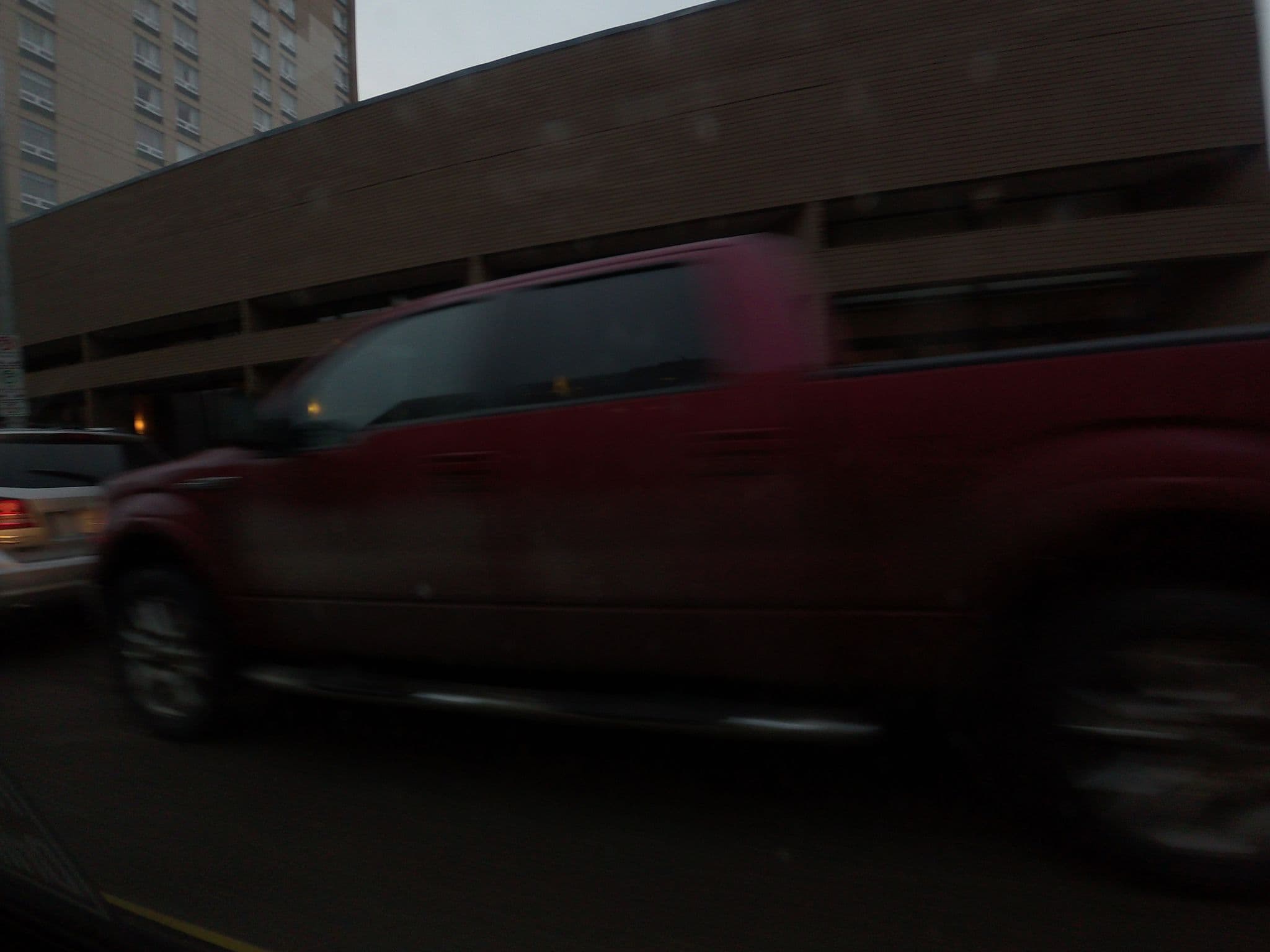 Street view near Hilton Garden Inn Saskatoon Downtown, Central Business District — © hshearer (CC BY-SA · Mapillary)