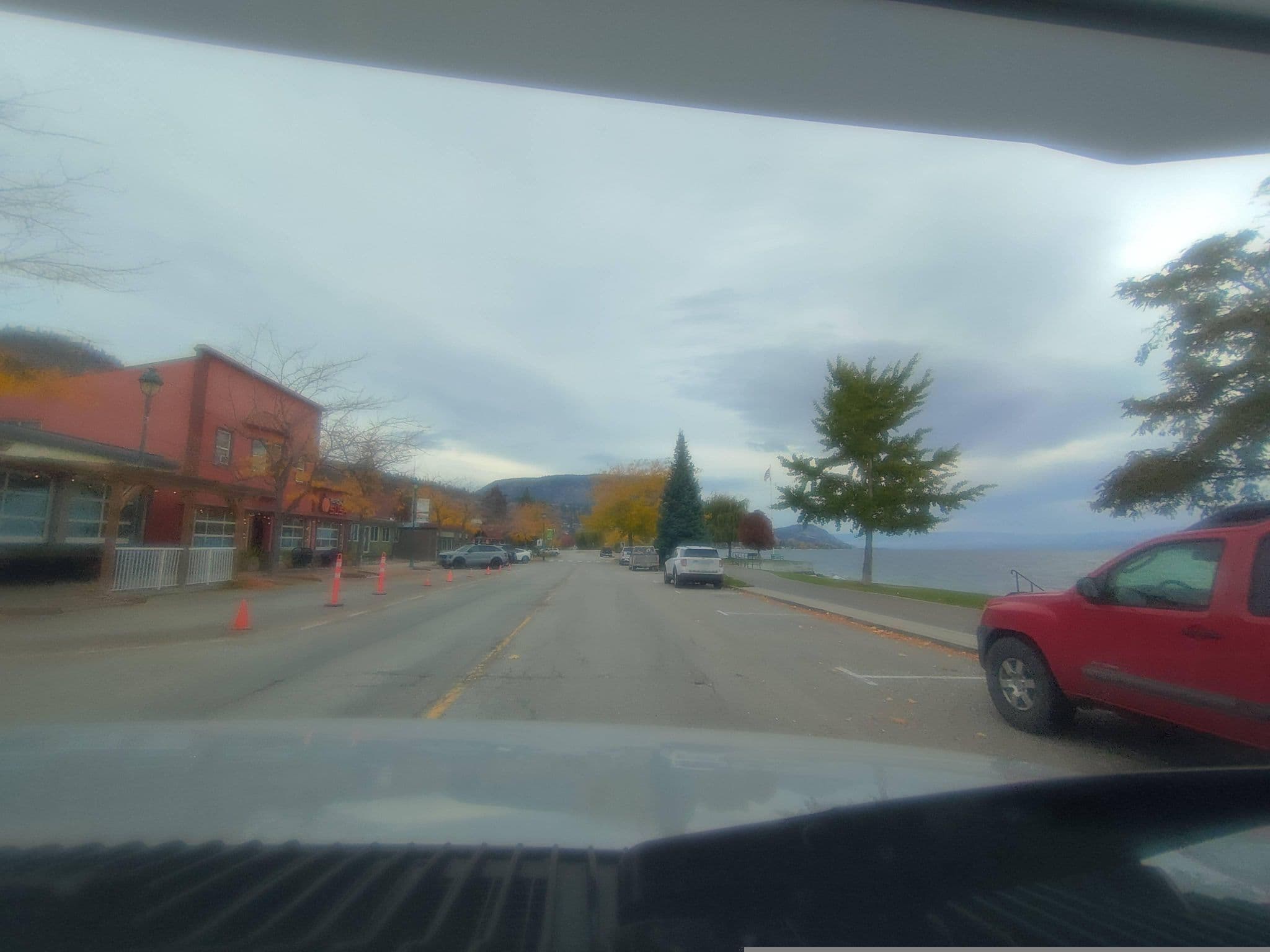 Street view near Edgewater Inn, Peachland — © kibour (CC BY-SA · Mapillary)