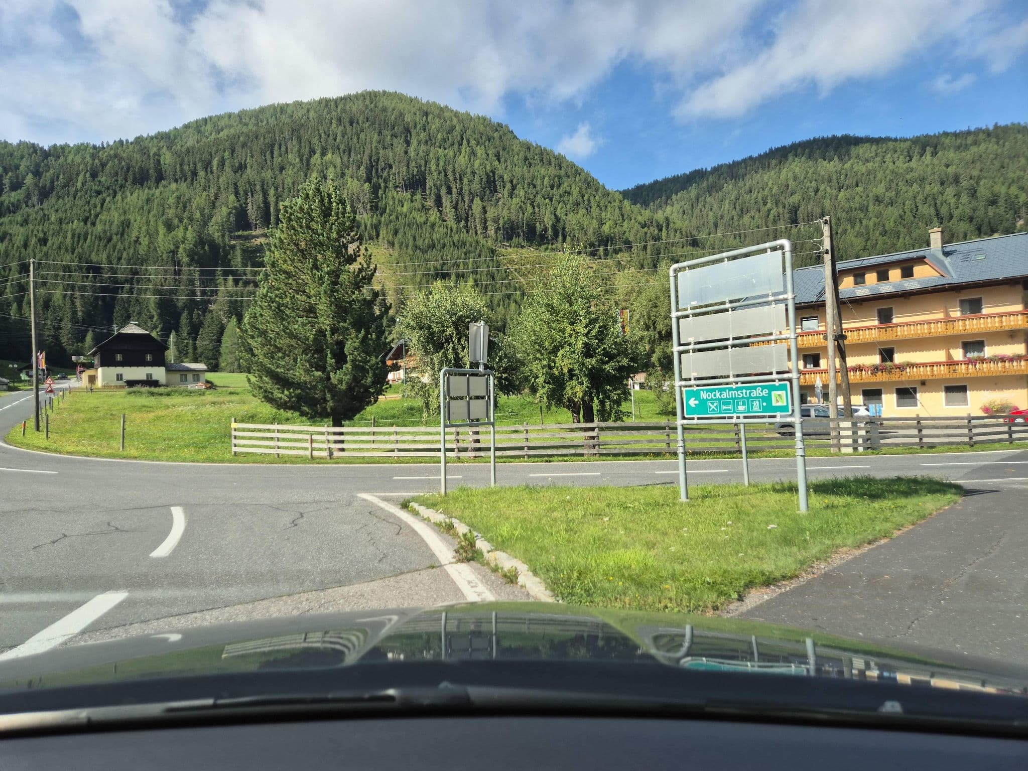 Street view near Kremserwirt Fam Schiffer, Unternberg — © schermy_at (CC BY-SA · Mapillary)