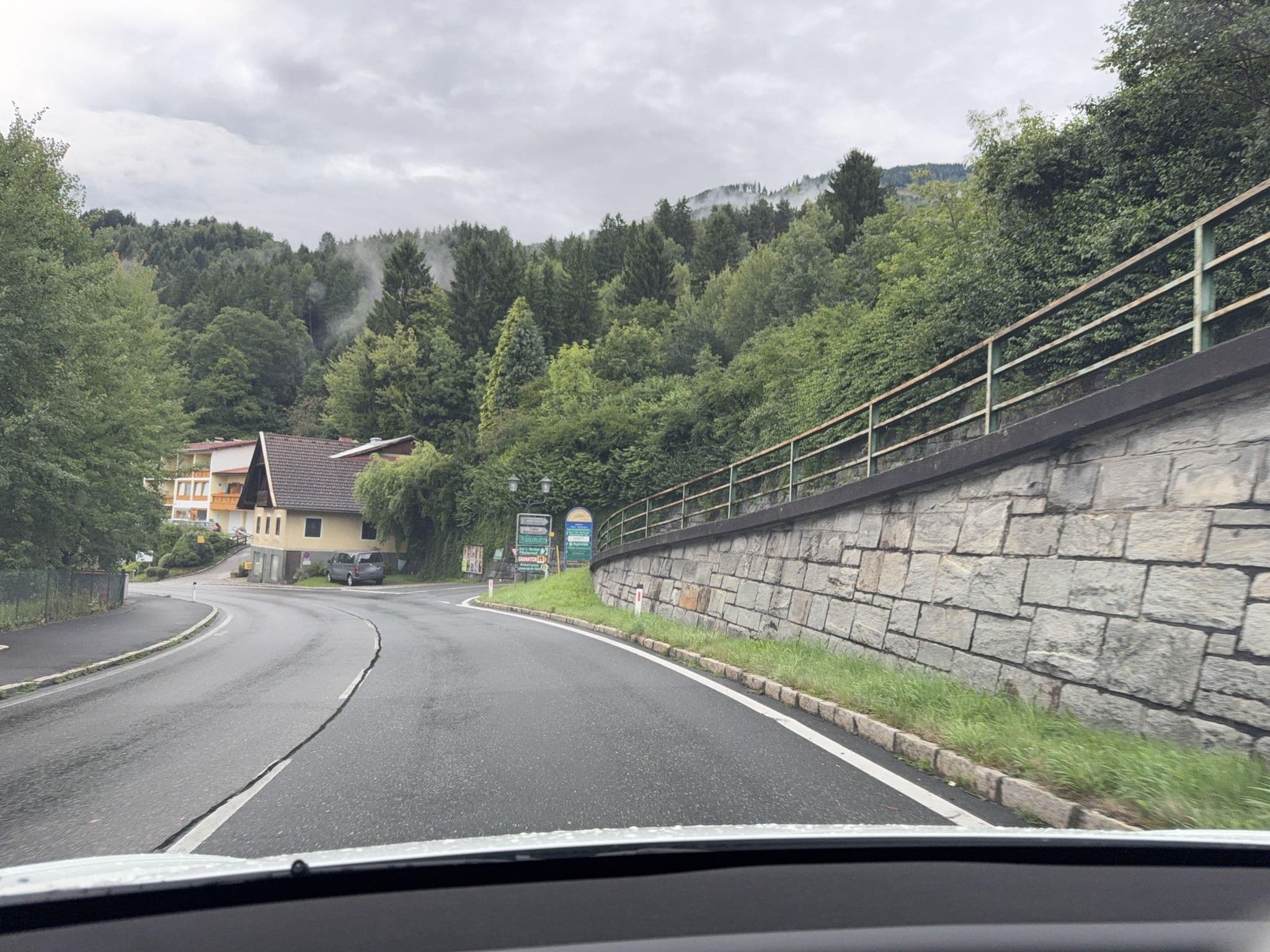 Street view near Gasthof Brugger, Döbriach — © ottor (CC BY-SA · Mapillary)