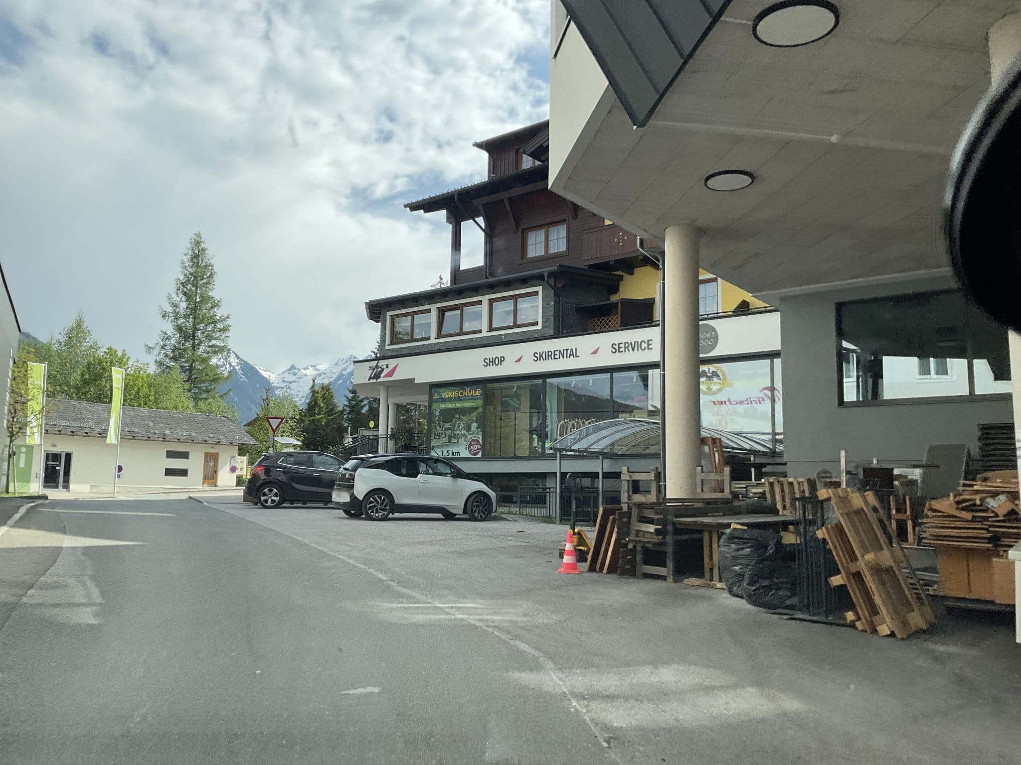 Street view near Appartements Tritscher, Schladming — © schladming1 (CC BY-SA · Mapillary)