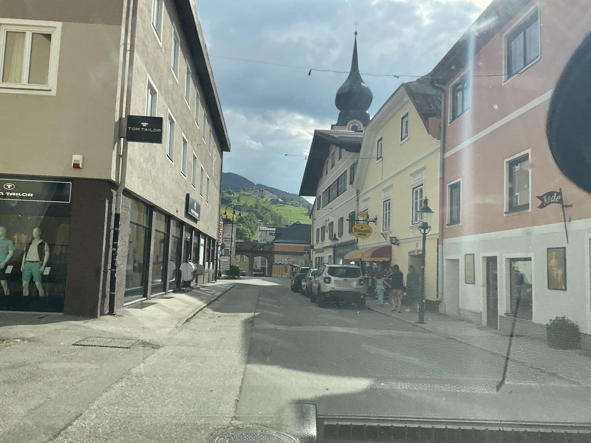 Street view near Hotel Rösslhof, Schladming — © schladming1 (CC BY-SA · Mapillary)