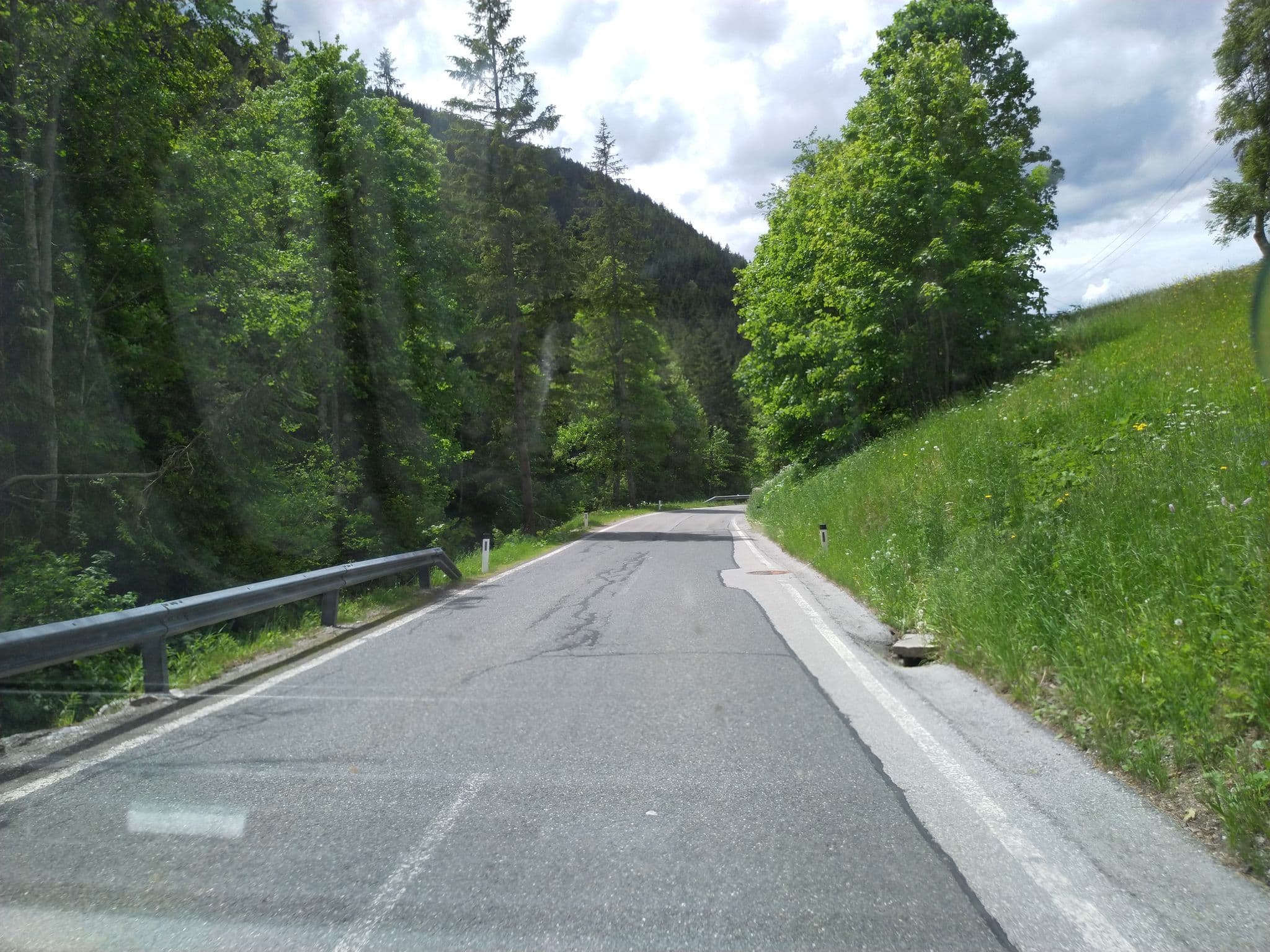 Street view near Knaus-Hof, Ramsau am Dachstein — © mappatman (CC BY-SA · Mapillary)