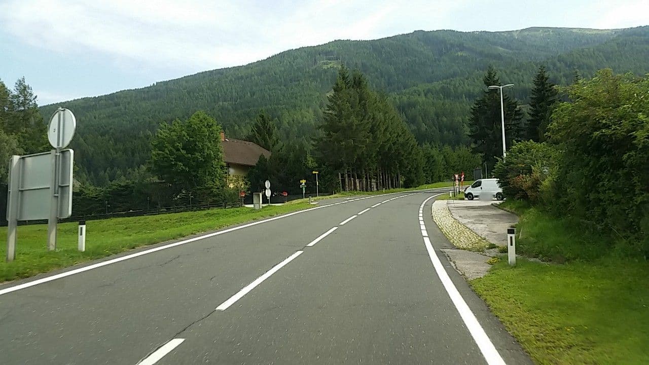 Street view near Ferienhof- Kasparbauer, Sankt Michael im Lungau — © rab (CC BY-SA · Mapillary)