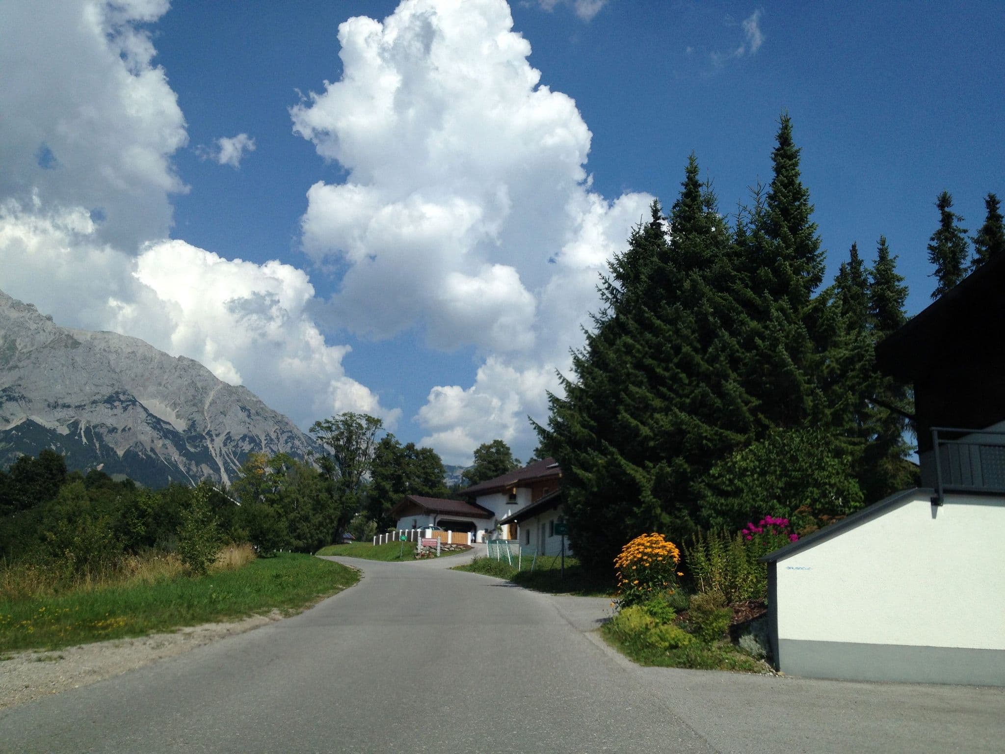 Street view near Pension Elfriede Pickl, Ramsau am Dachstein — © istefanos (CC BY-SA · Mapillary)