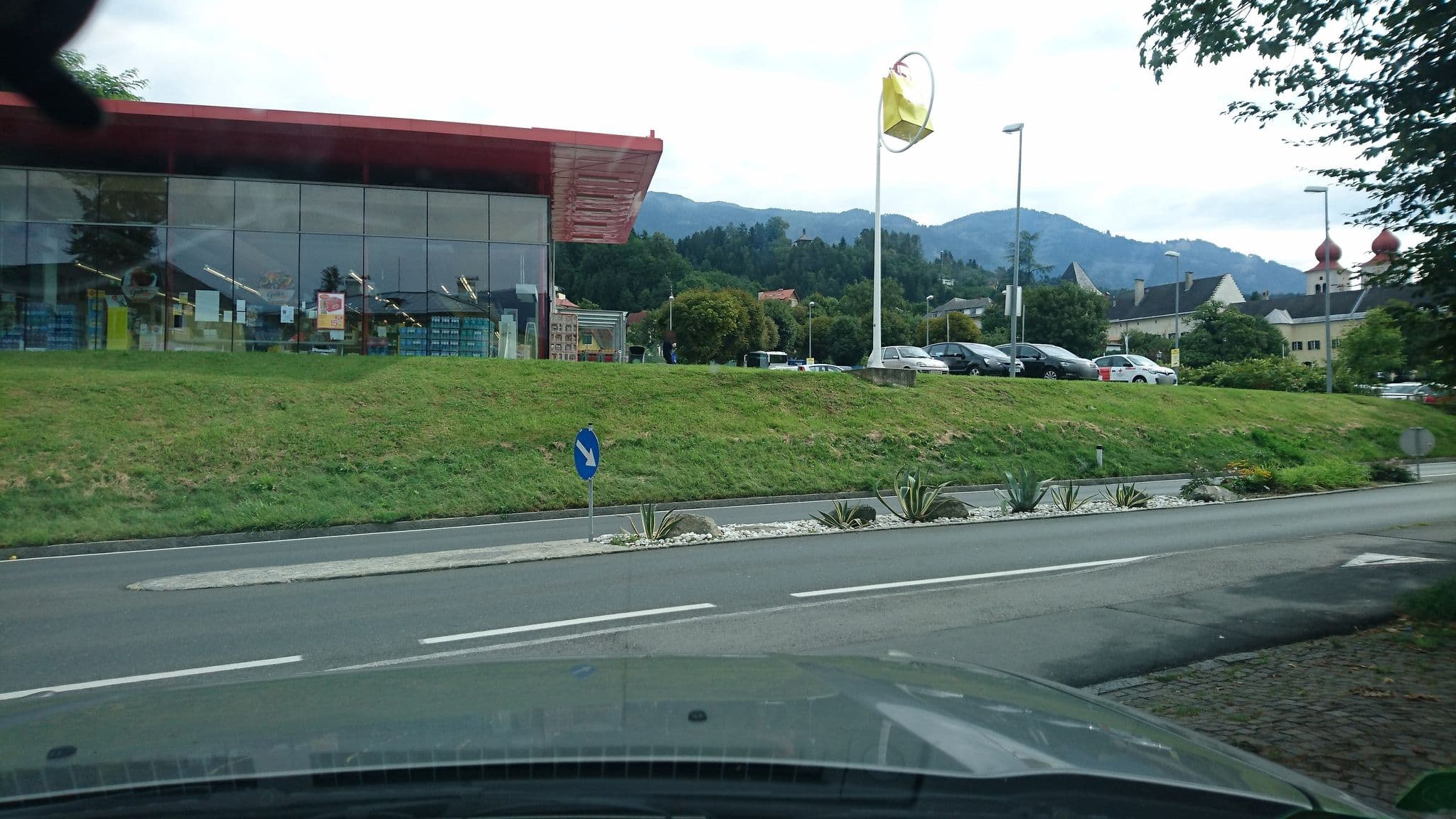 Street view near Seehotel Postillion, Seeboden — © voschix (CC BY-SA · Mapillary)
