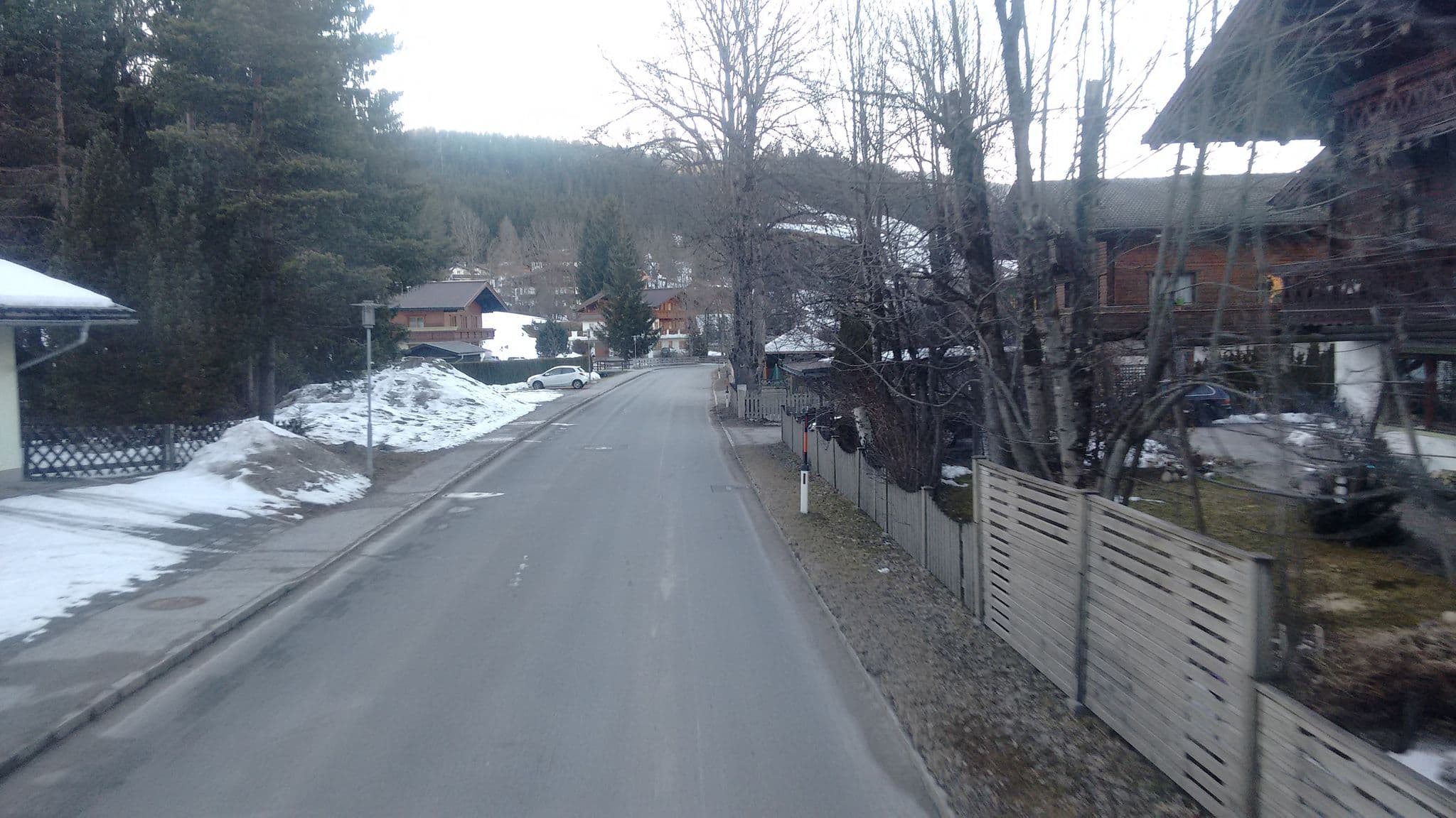 Street view near Berggasthaus-Ferienwohnungen-Hochnössler, Altenmarkt im Pongau — © gzin (CC BY-SA · Mapillary)