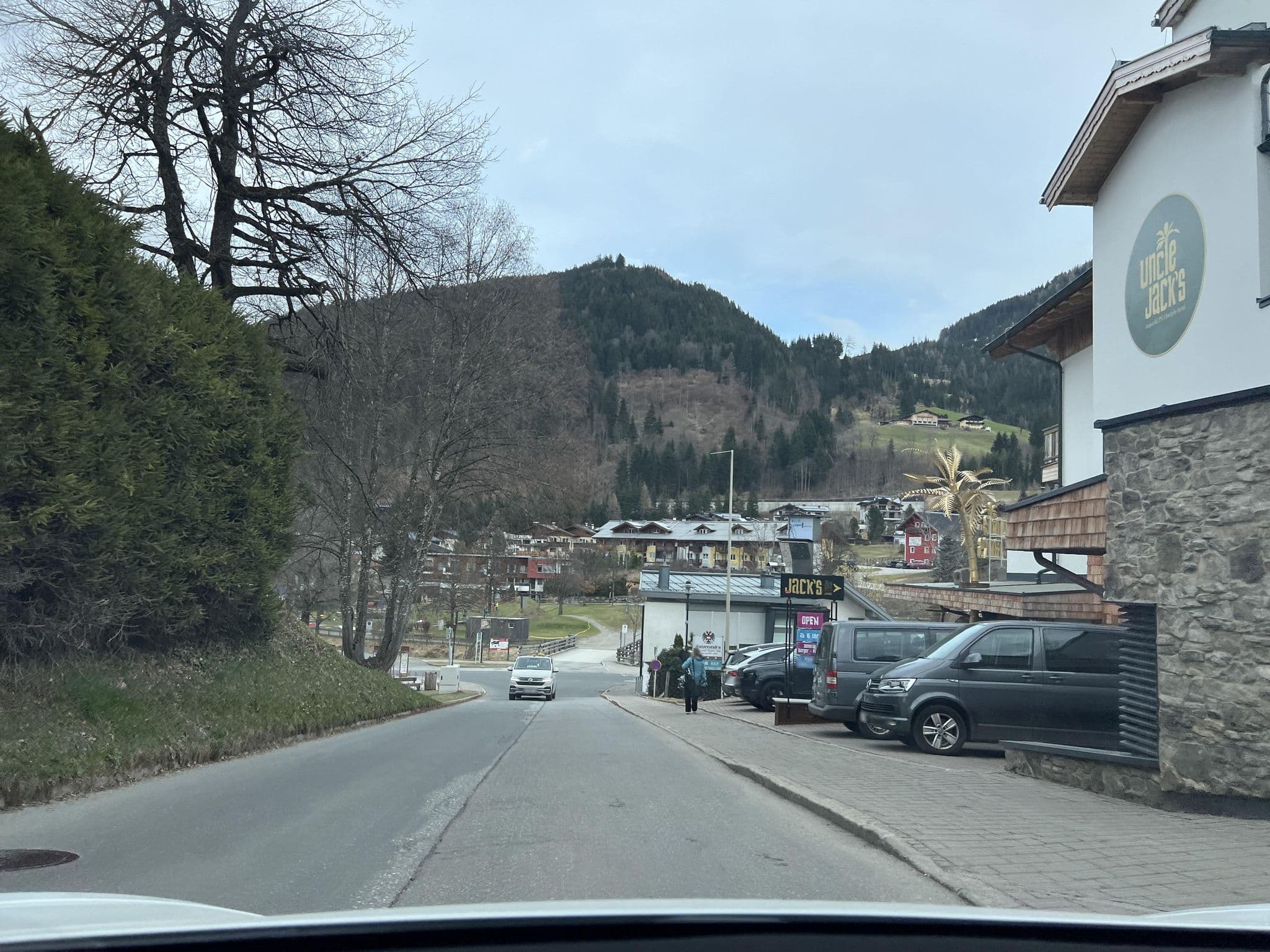 Street view near Jakobshof, Altenmarkt im Pongau — © ottor (CC BY-SA · Mapillary)
