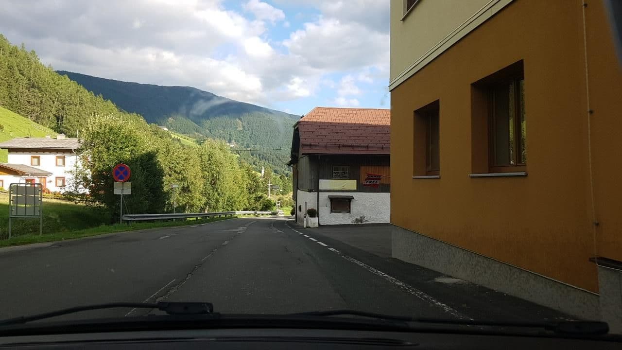 Street view near Pension Mühlbacherhof, Sankt Michael im Lungau — © mik007 (CC BY-SA · Mapillary)