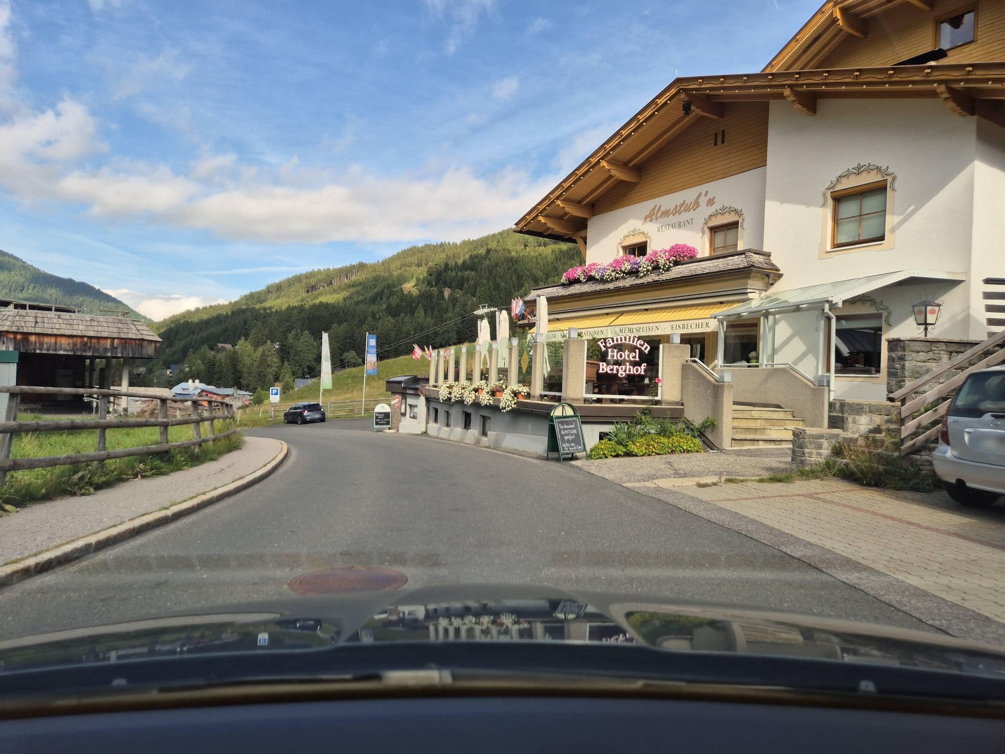Street view near Pension Almstern, Unternberg — © schermy_at (CC BY-SA · Mapillary)