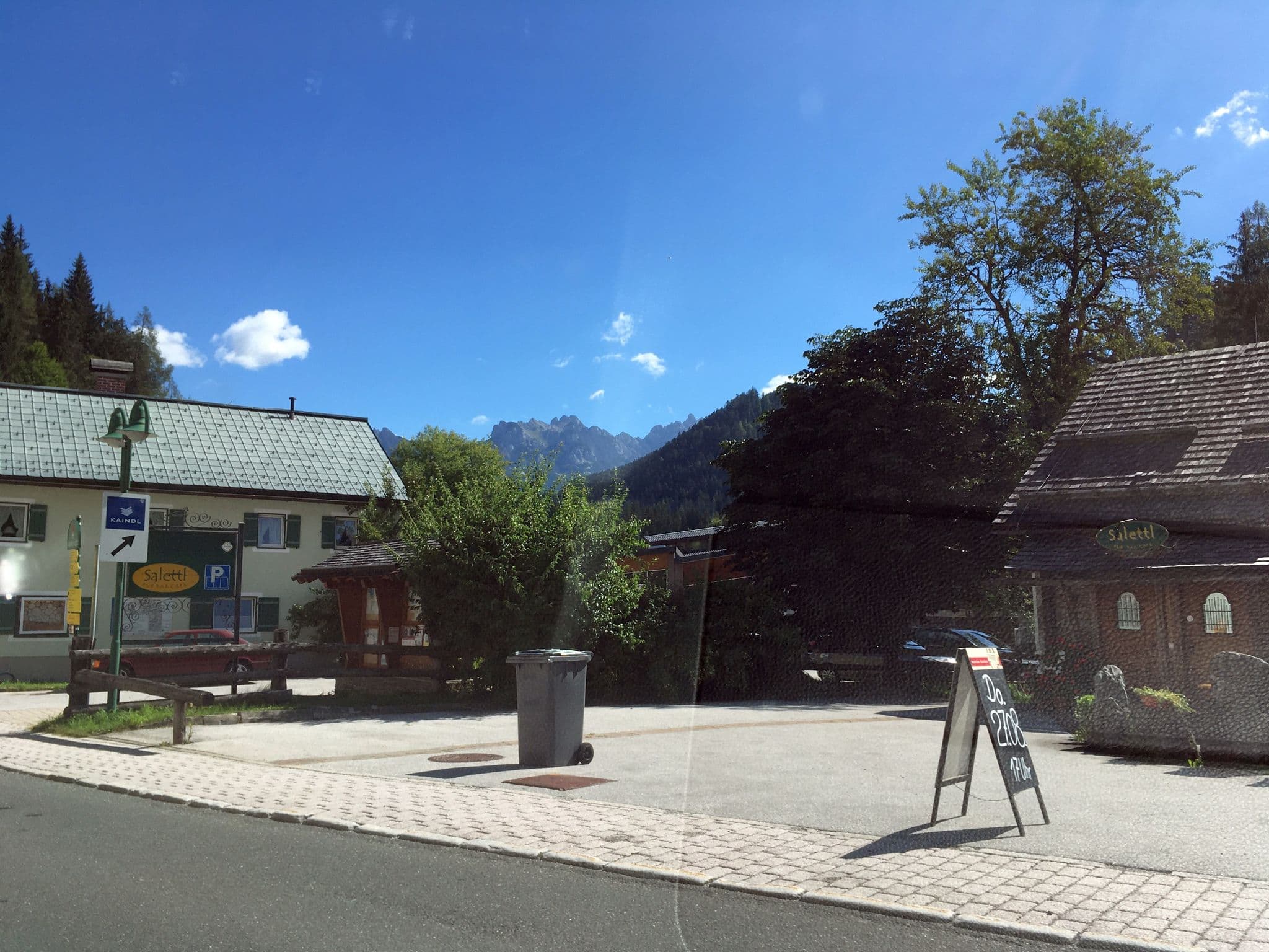Street view near Lungötzer Hof, St. Martin of Tennengebirge — © istefanos (CC BY-SA · Mapillary)