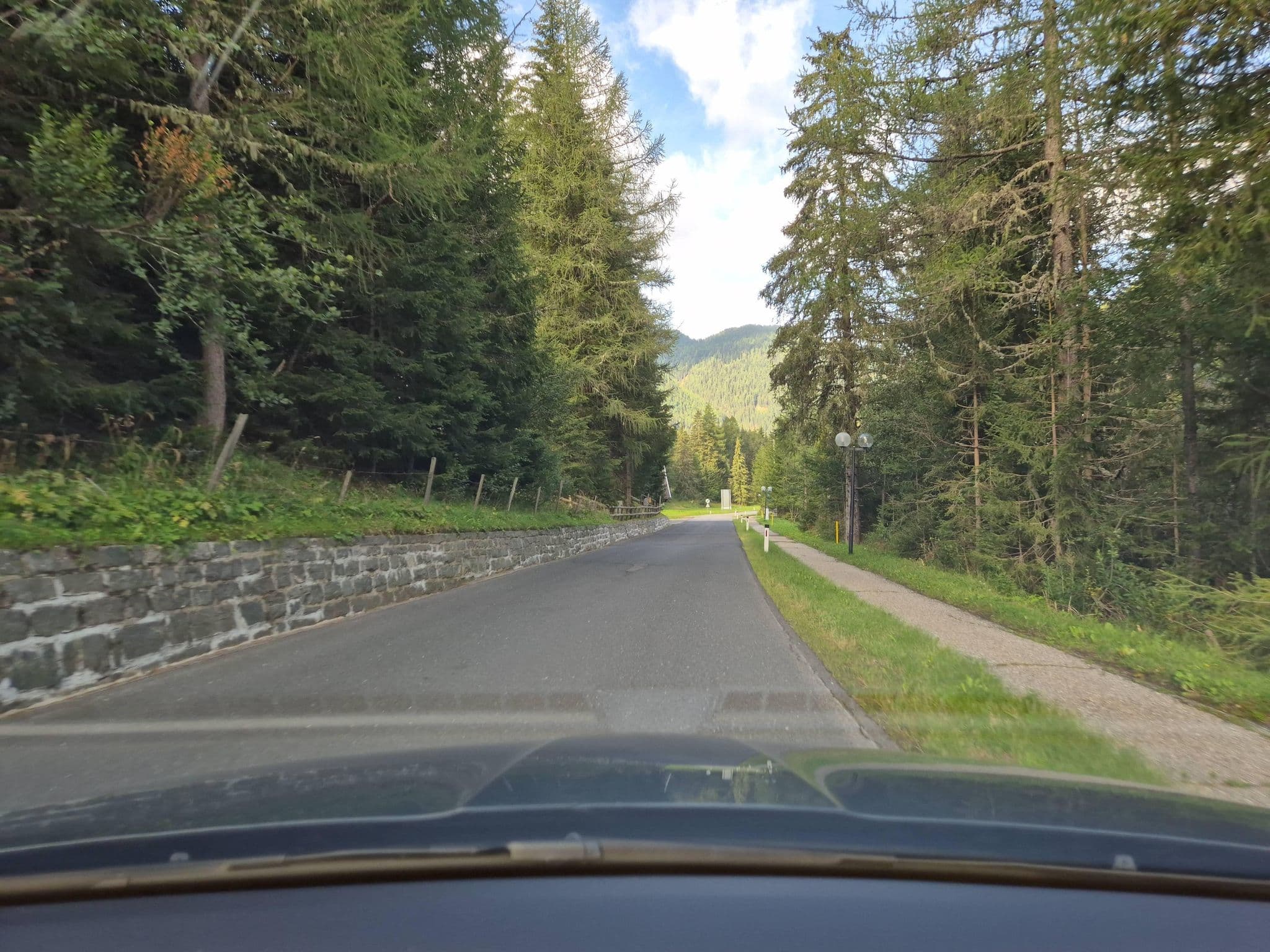 Street view near Alpengasthof Hutmannshaus, Unternberg — © schermy_at (CC BY-SA · Mapillary)