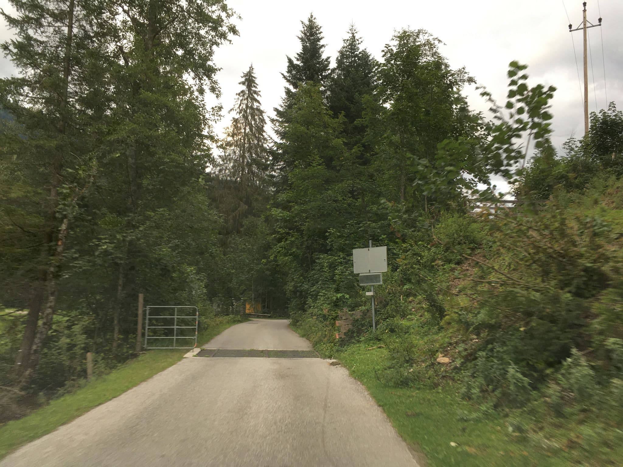 Street view near Appartements Alpenfrieden, St. Martin of Tennengebirge — © istefanos (CC BY-SA · Mapillary)