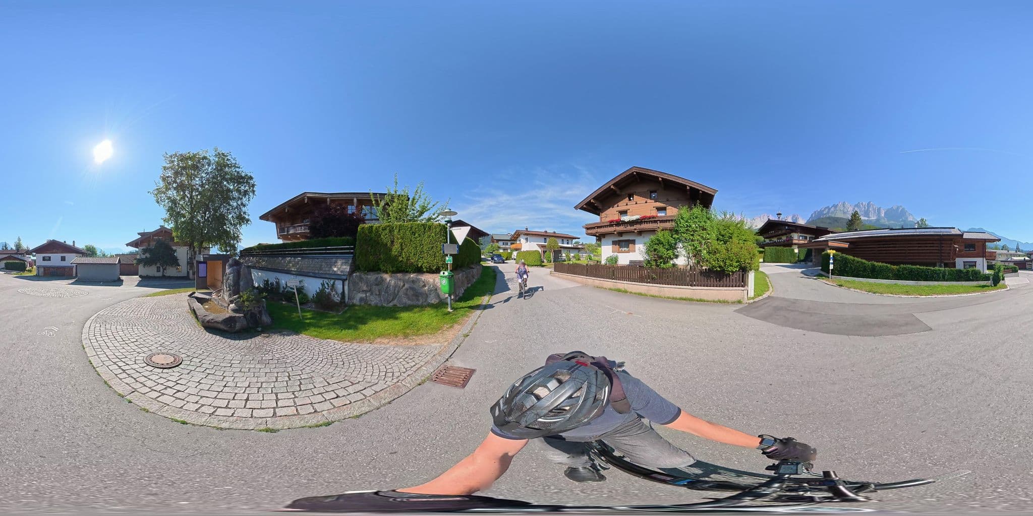 Street view near Gästehaus Hedi, Ellmau — © osmplus_org (CC BY-SA · Mapillary)