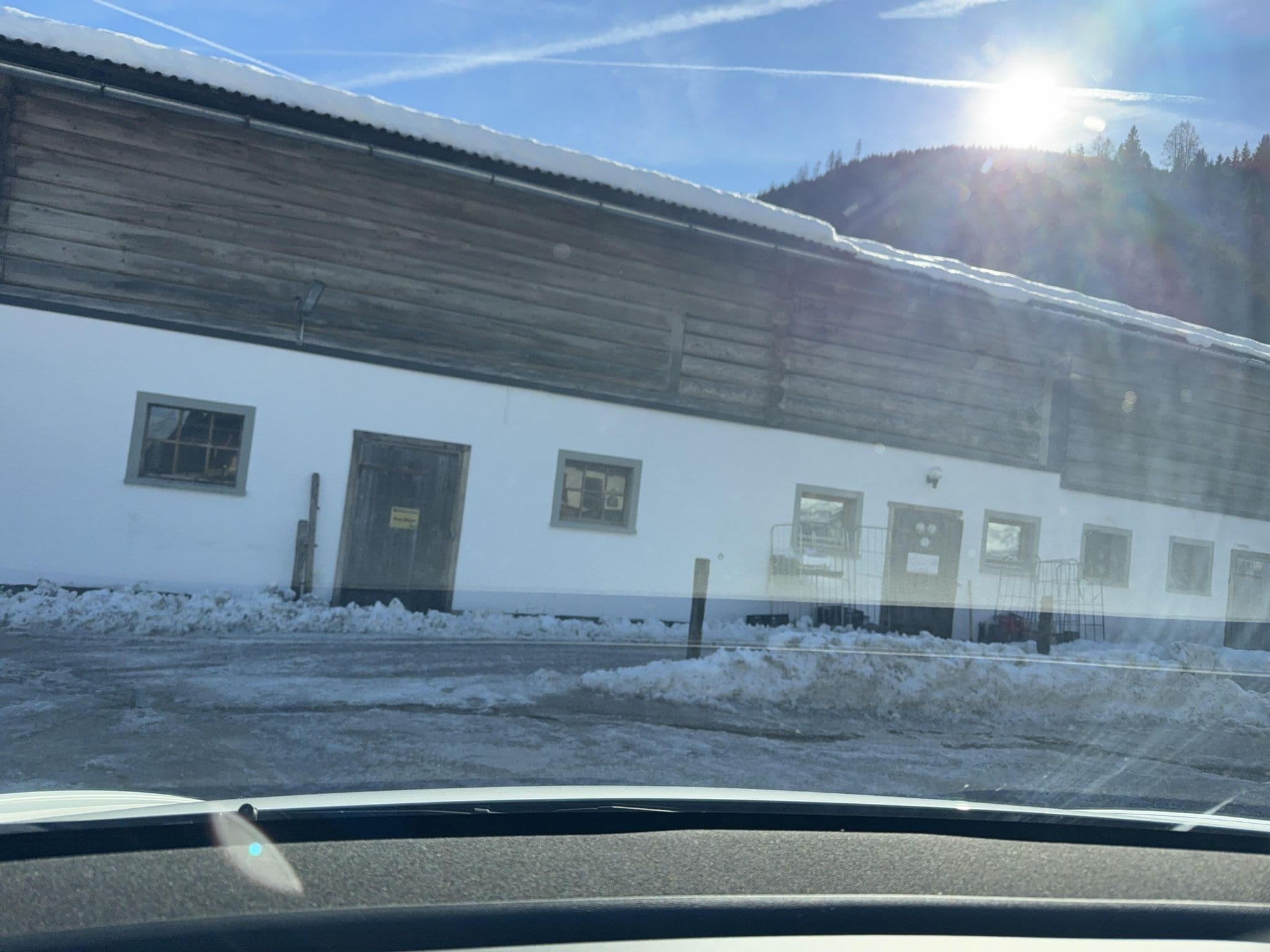 Street view near Walchauhof - Agnes u Georg Huber, Hof — © ottor (CC BY-SA · Mapillary)